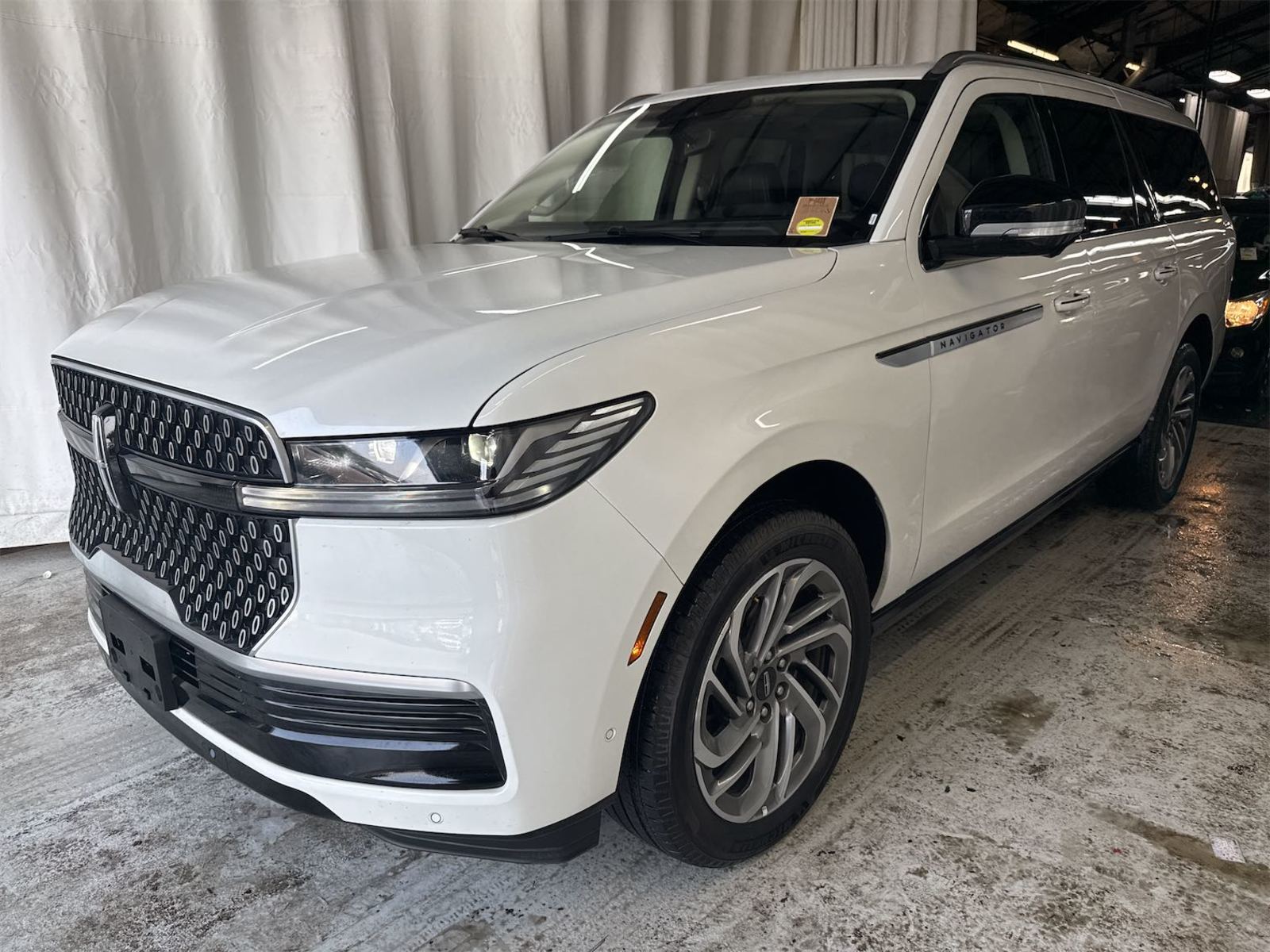 2025 Lincoln Navigator  Reserve AWD