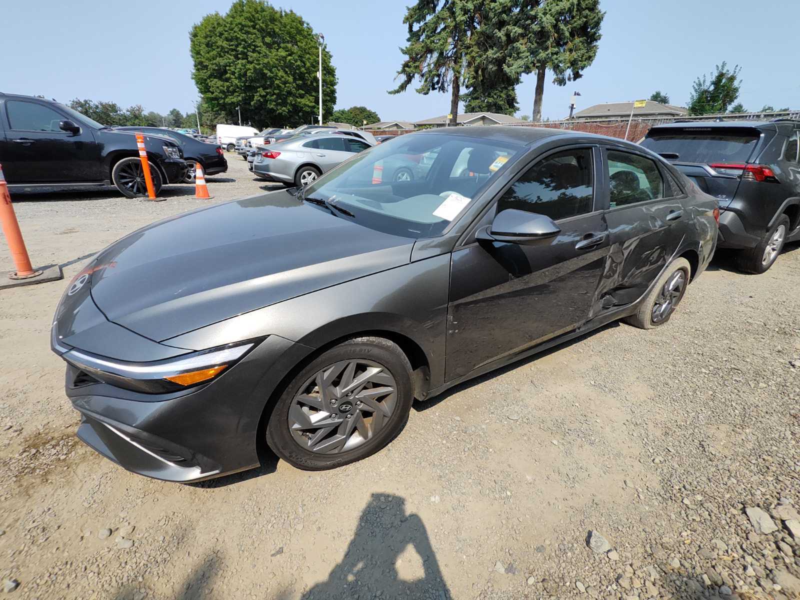 2024 Hyundai Elantra  SEL FWD