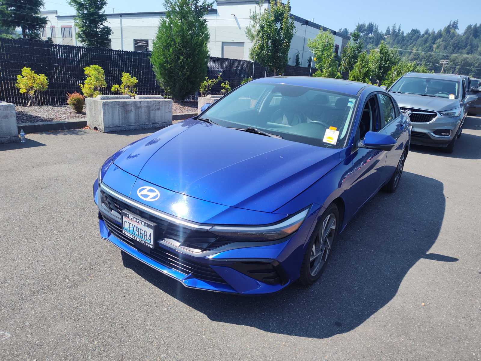 2024 Hyundai Elantra  Limited FWD