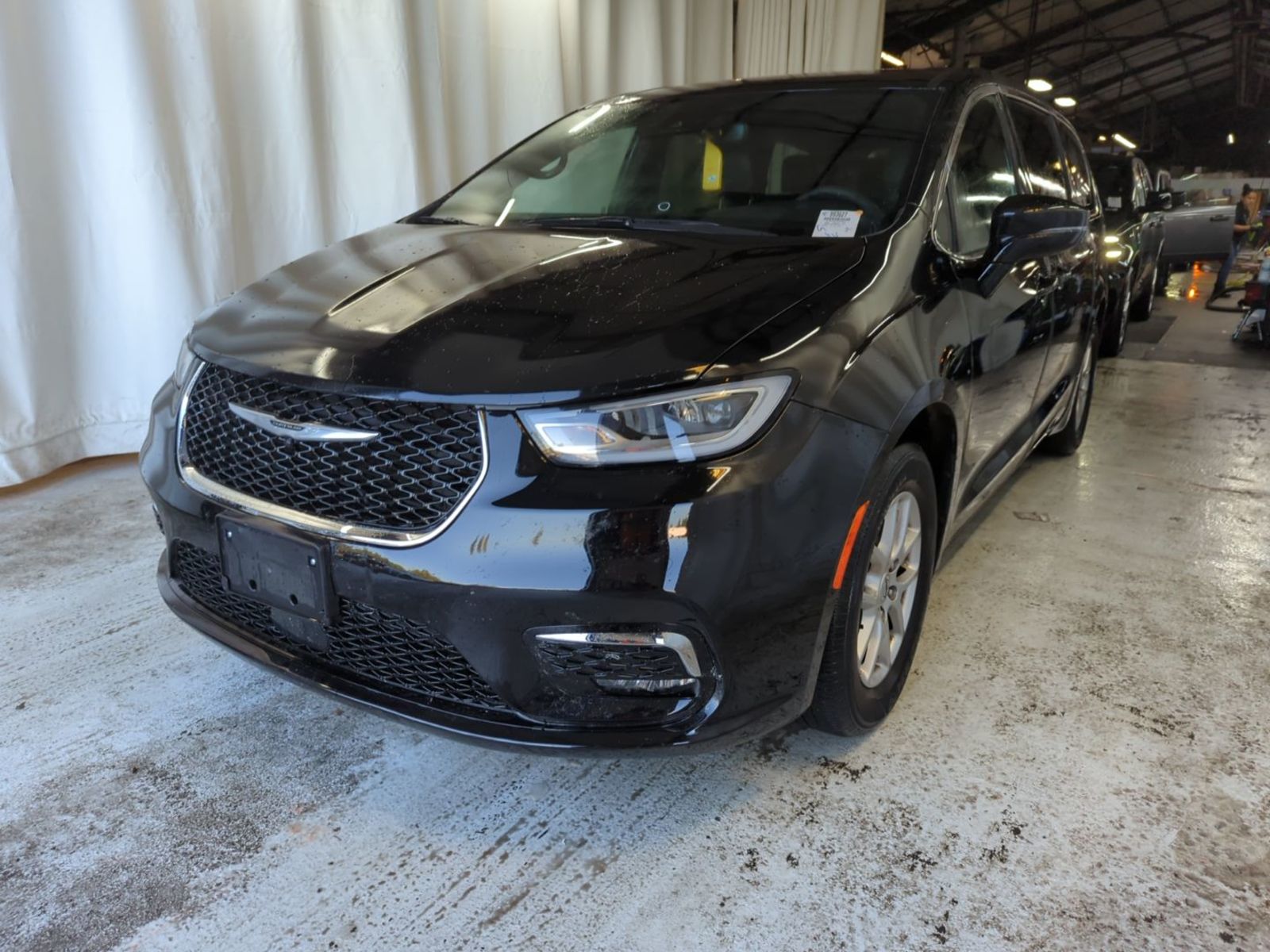 2025 Chrysler Pacifica  Select FWD