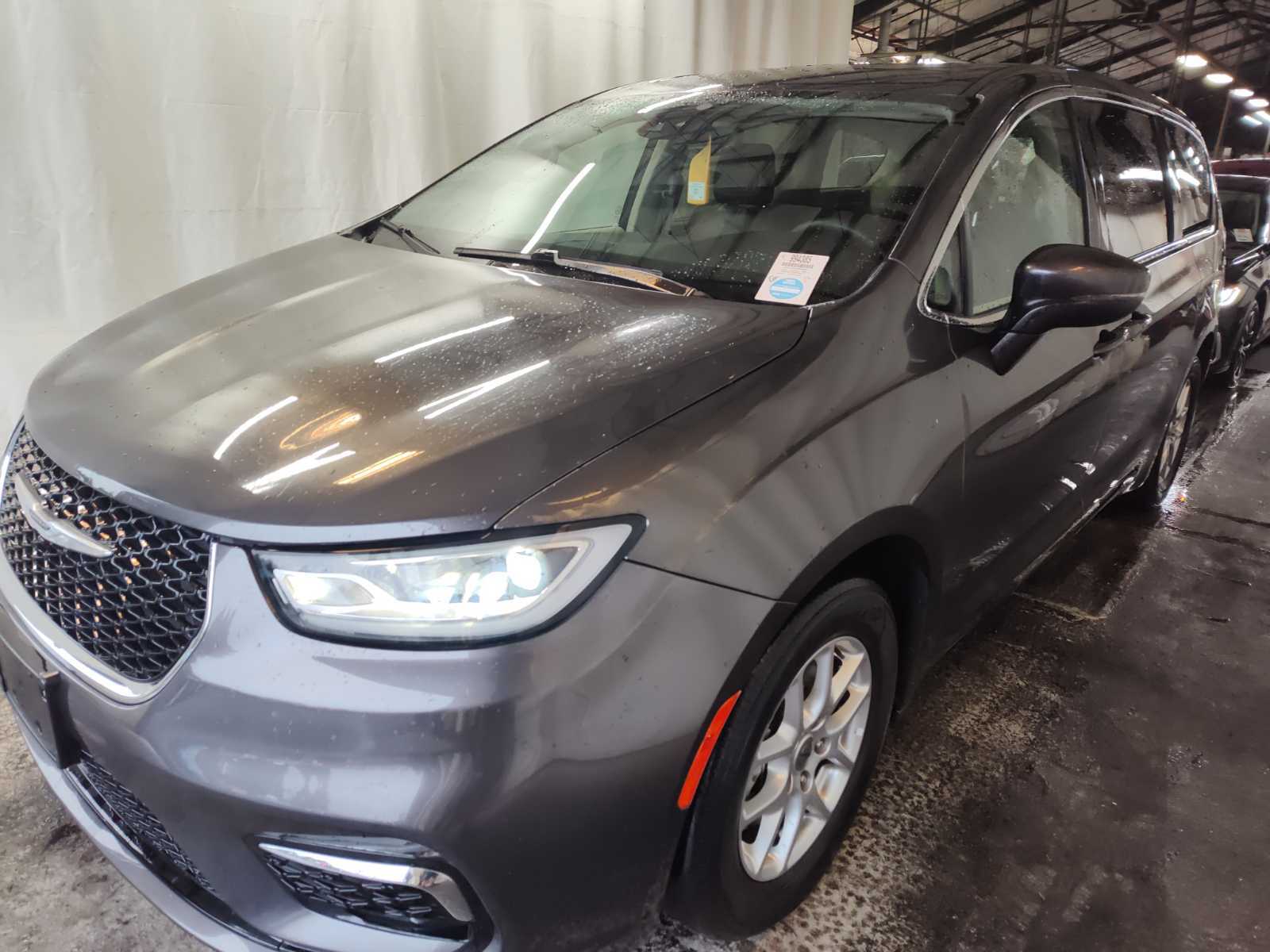 2023 Chrysler Pacifica  Touring L FWD
