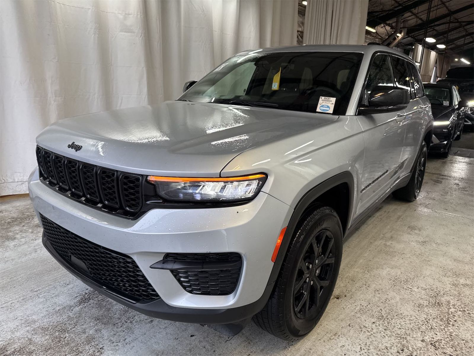 2025 Jeep Grand Cherokee  Altitude AWD