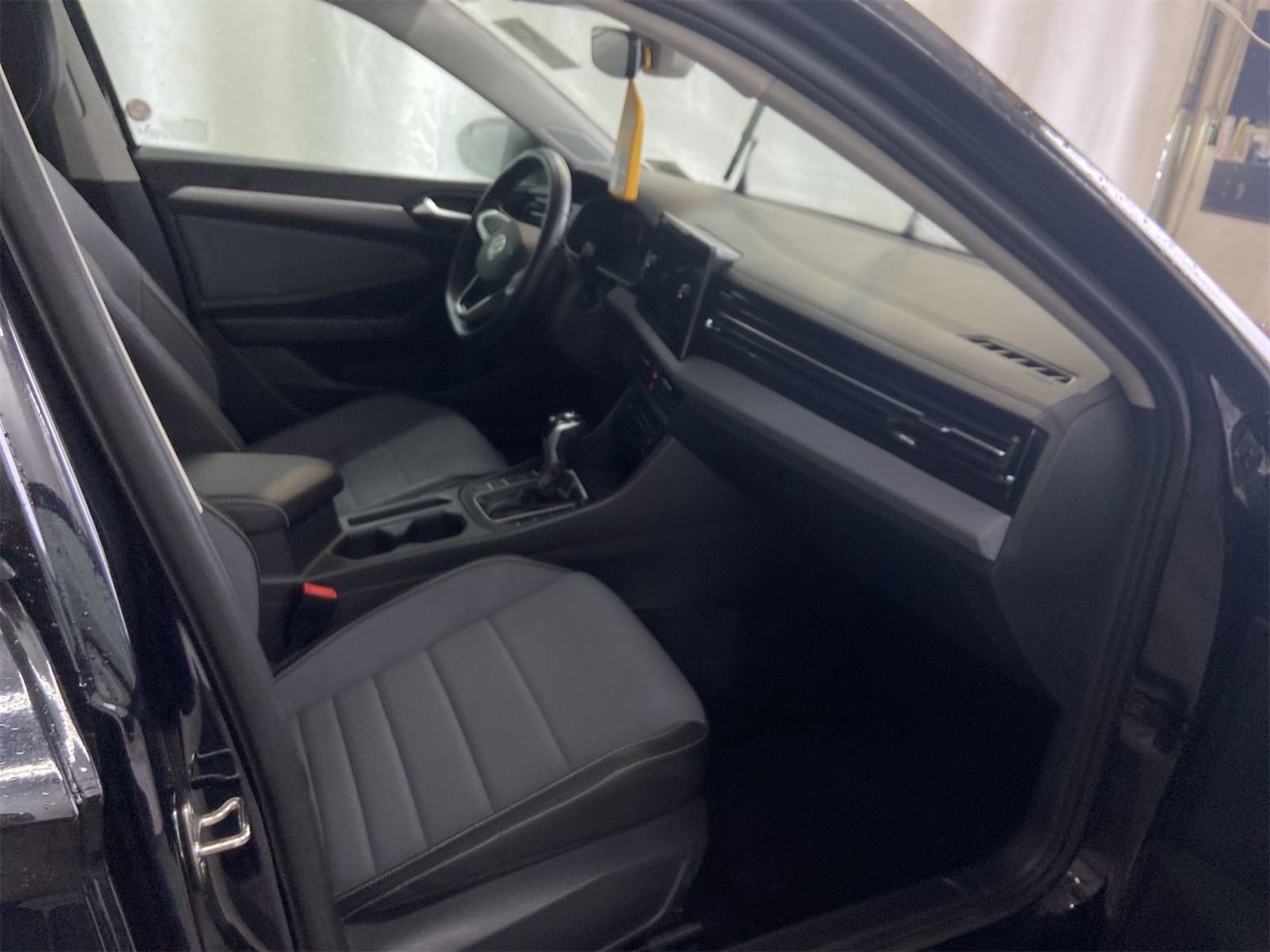 2025 Volkswagen Jetta  SE FWD
