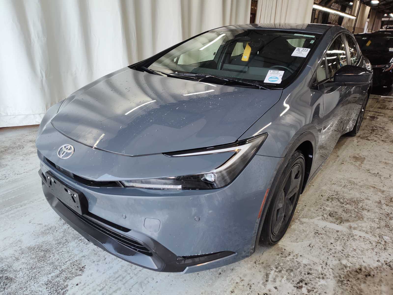 2025 Toyota Prius  LE FWD