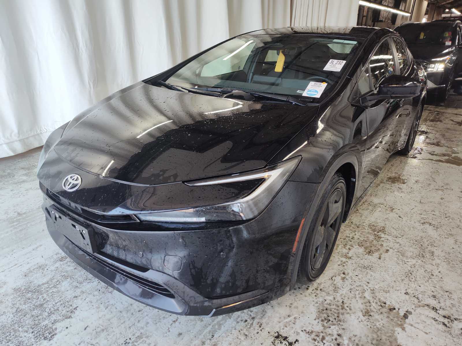 2025 Toyota Prius  LE FWD