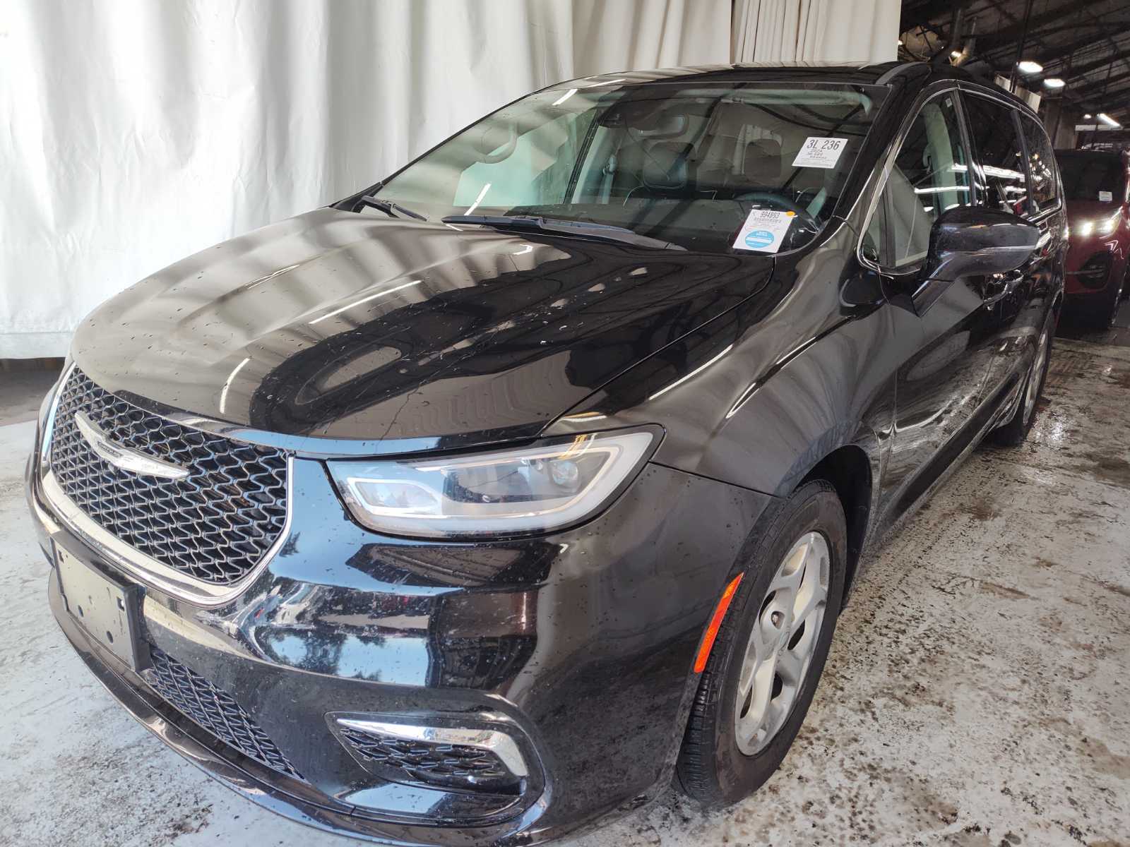 2024 Chrysler Pacifica  Limited FWD