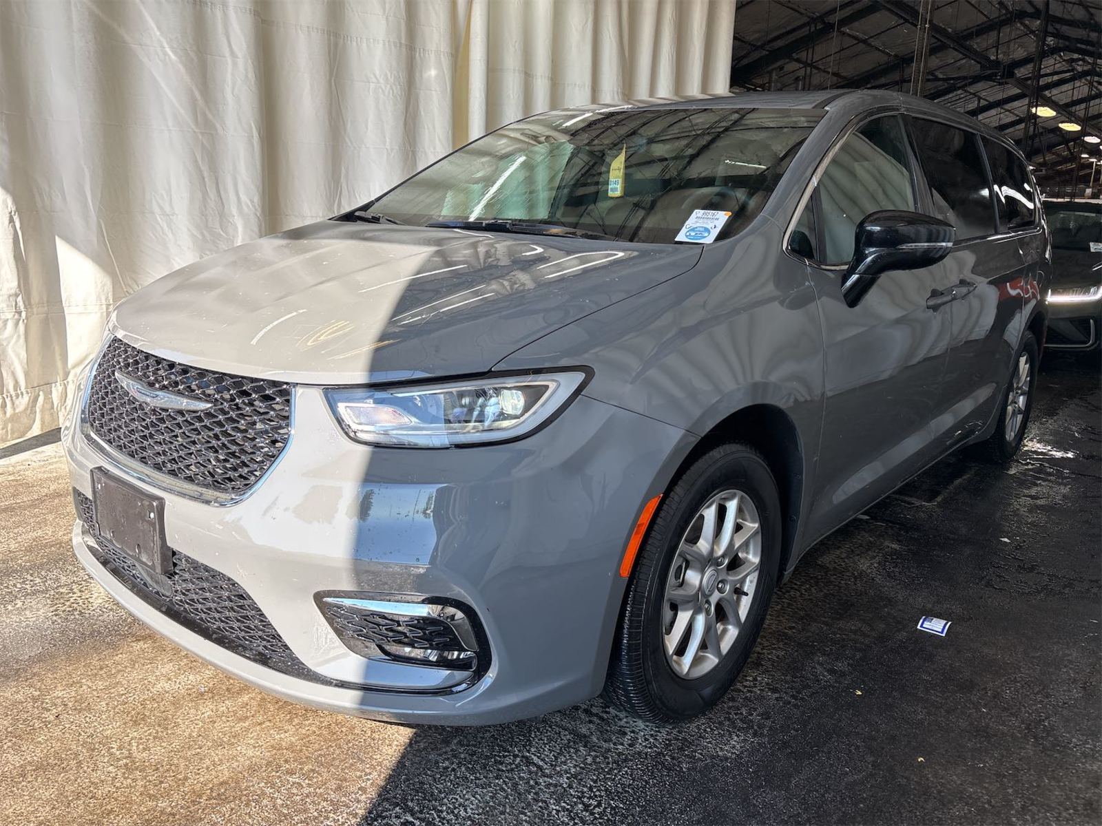 2025 Chrysler Pacifica  Select FWD