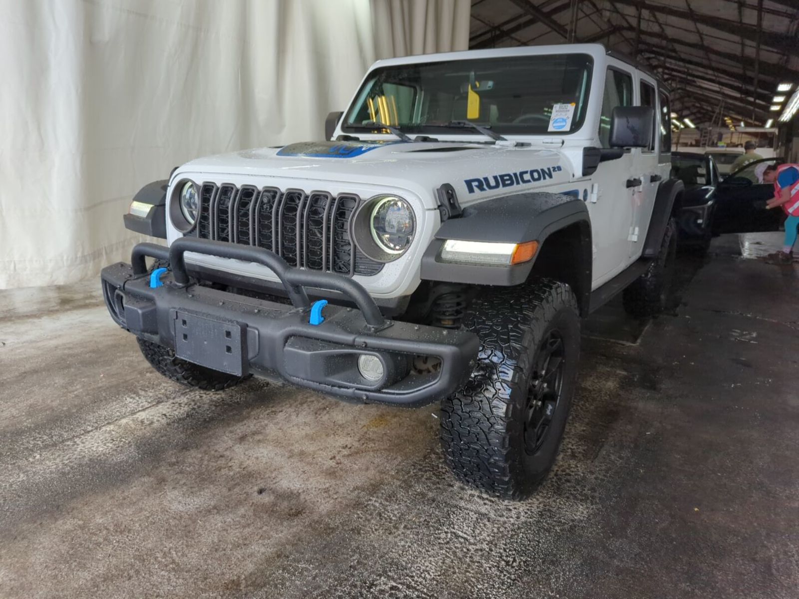 2023 Jeep Wrangler   AWD