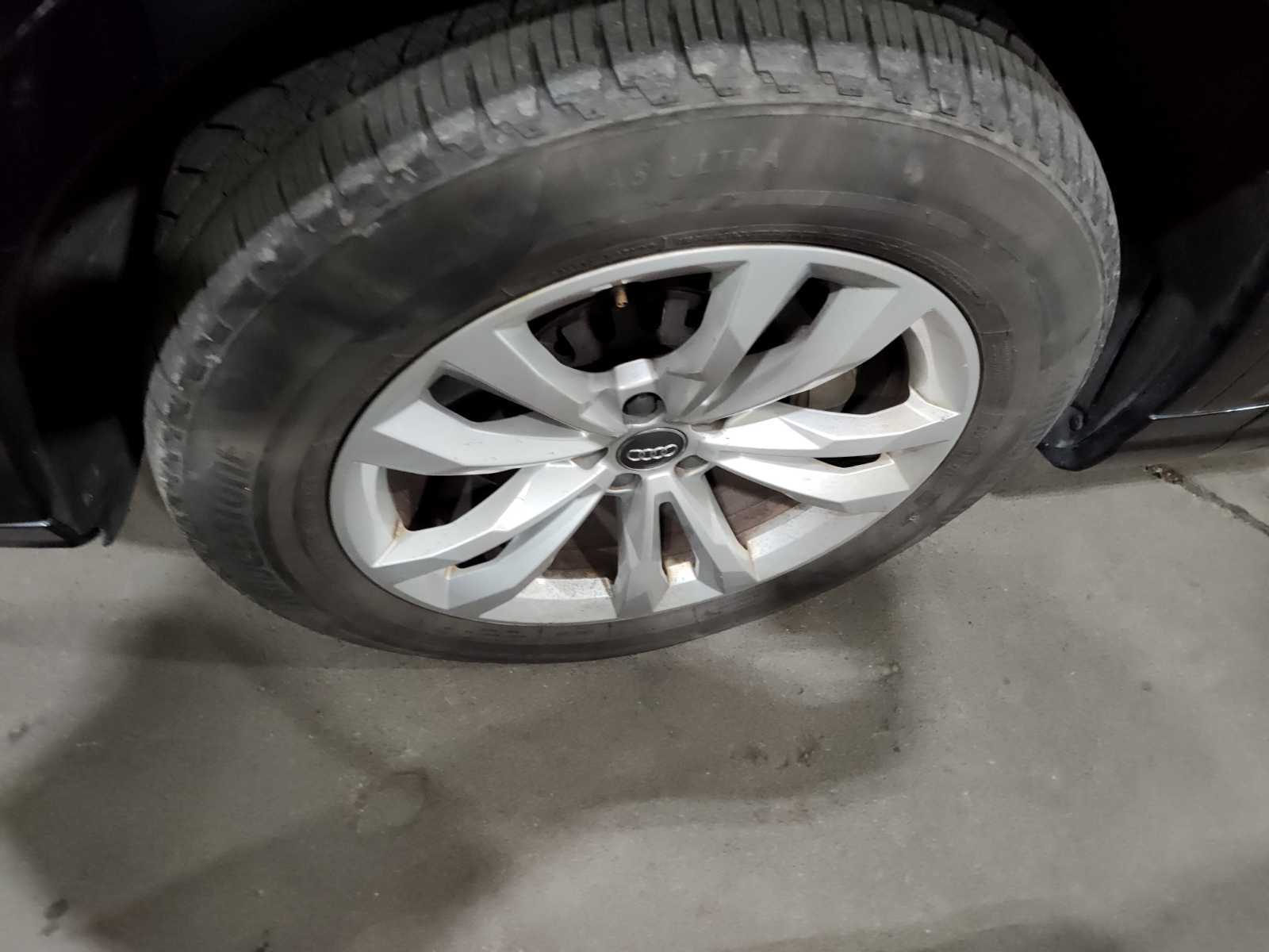 2019 Audi Q7  Premium AWD