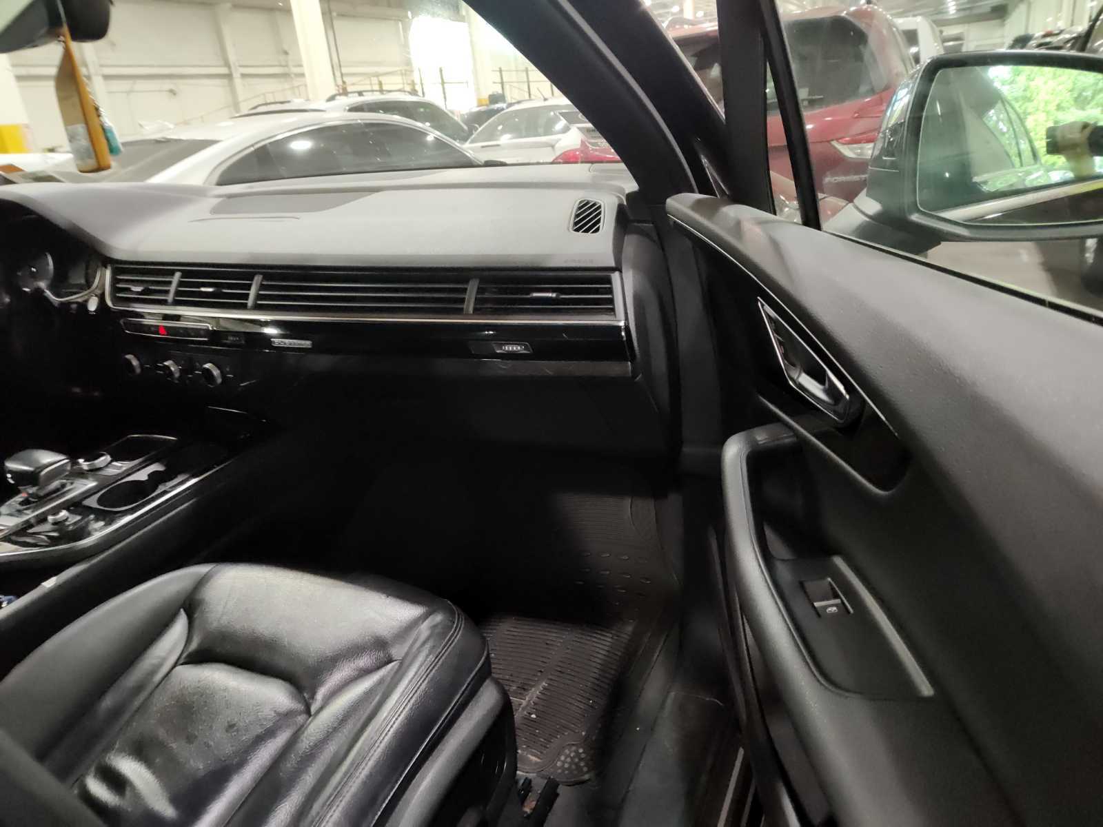 2019 Audi Q7  Premium AWD