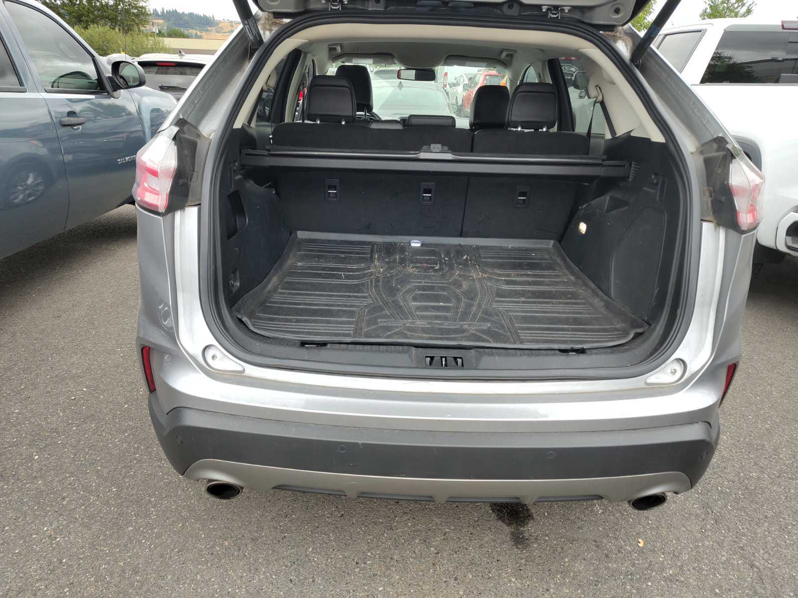 2022 Ford Edge  Titanium AWD