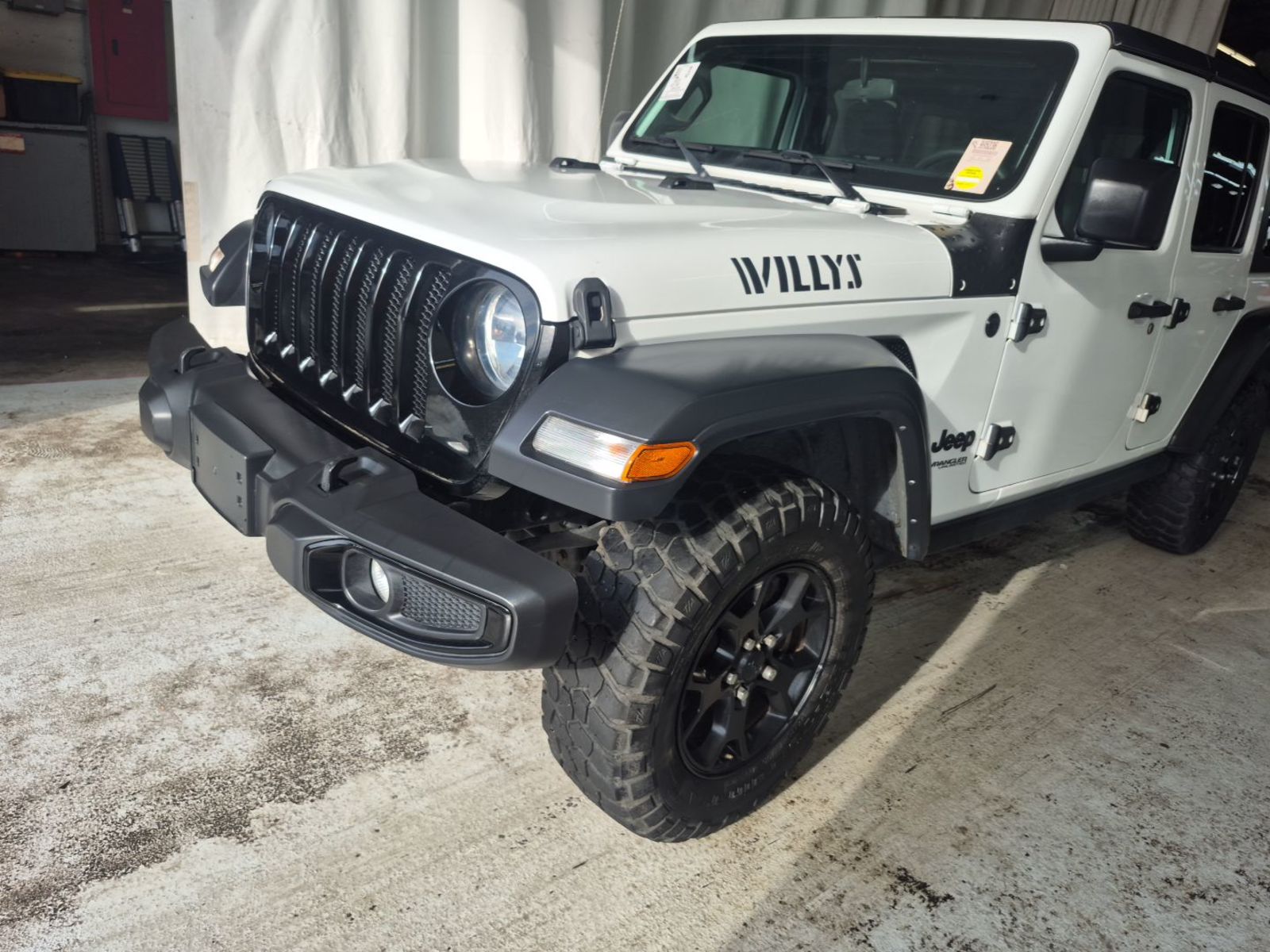 2022 Jeep Wrangler   AWD