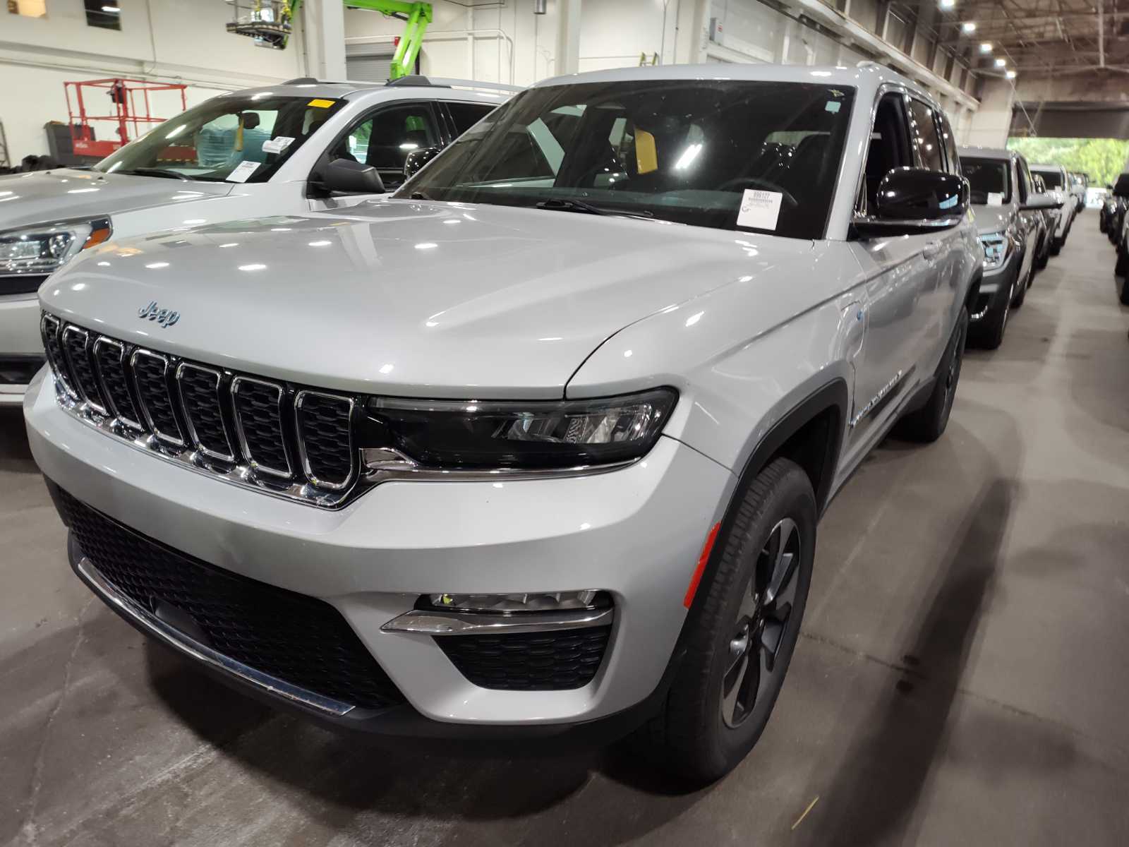2024 Jeep Grand Cherokee   AWD