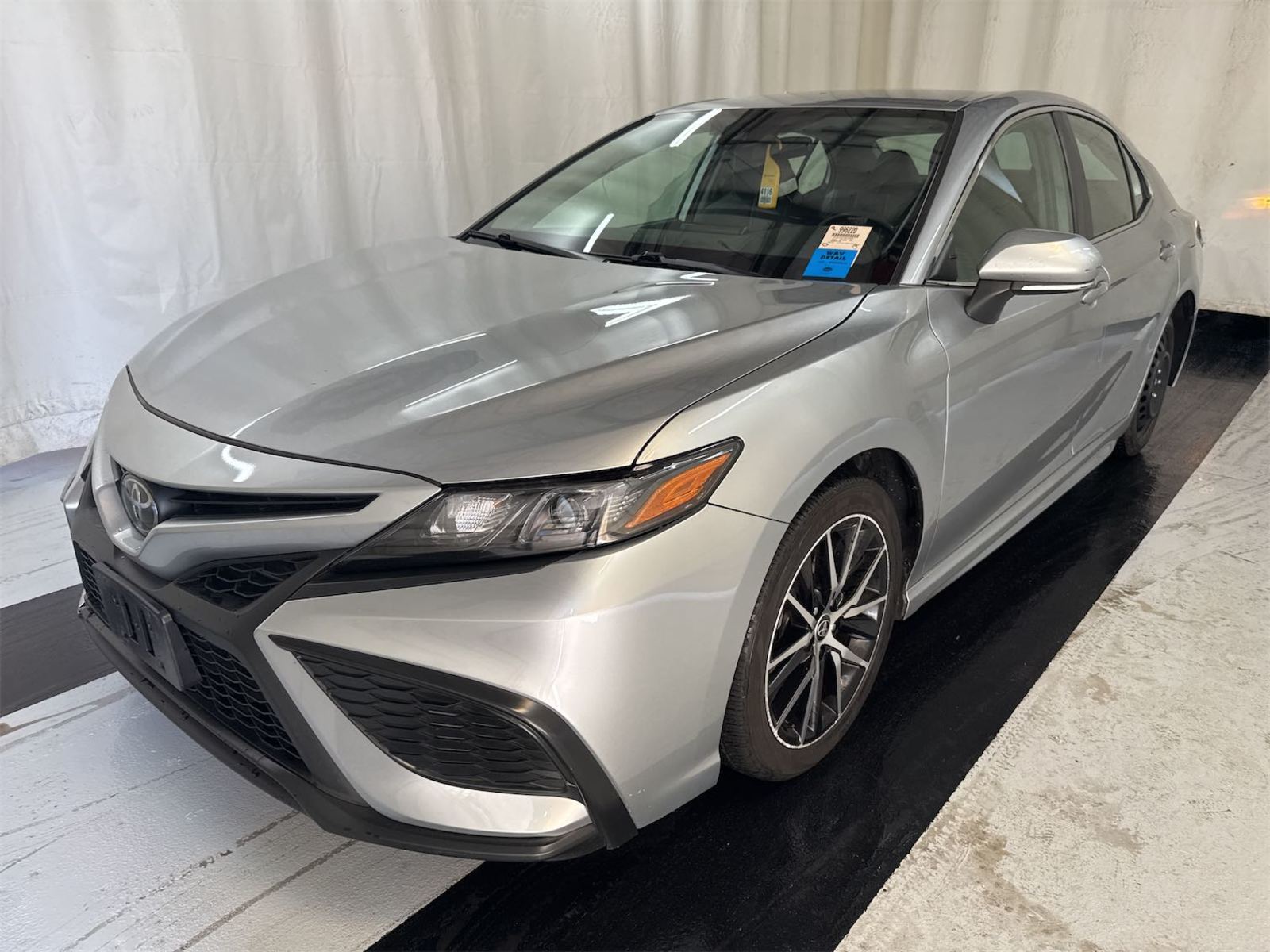 2022 Toyota Camry  SE FWD