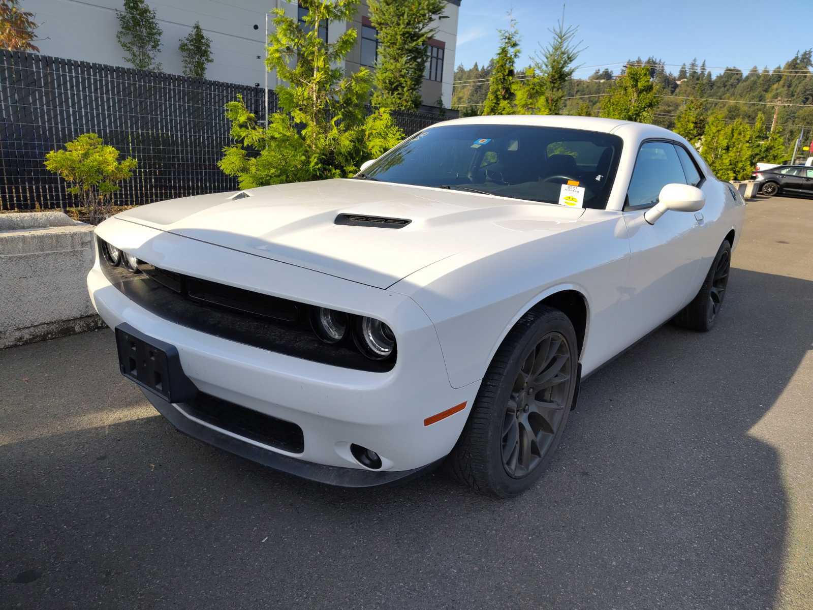 2021 Dodge Challenger  SXT RWD