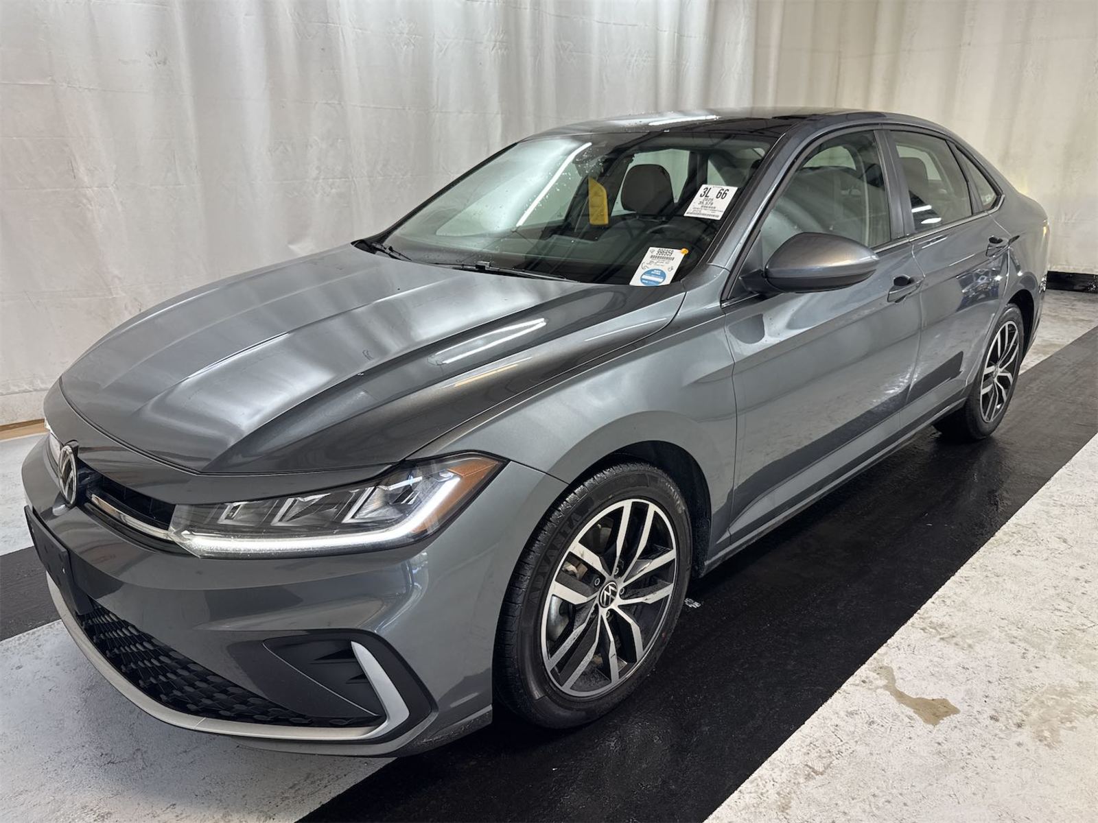 2025 Volkswagen Jetta  SE FWD