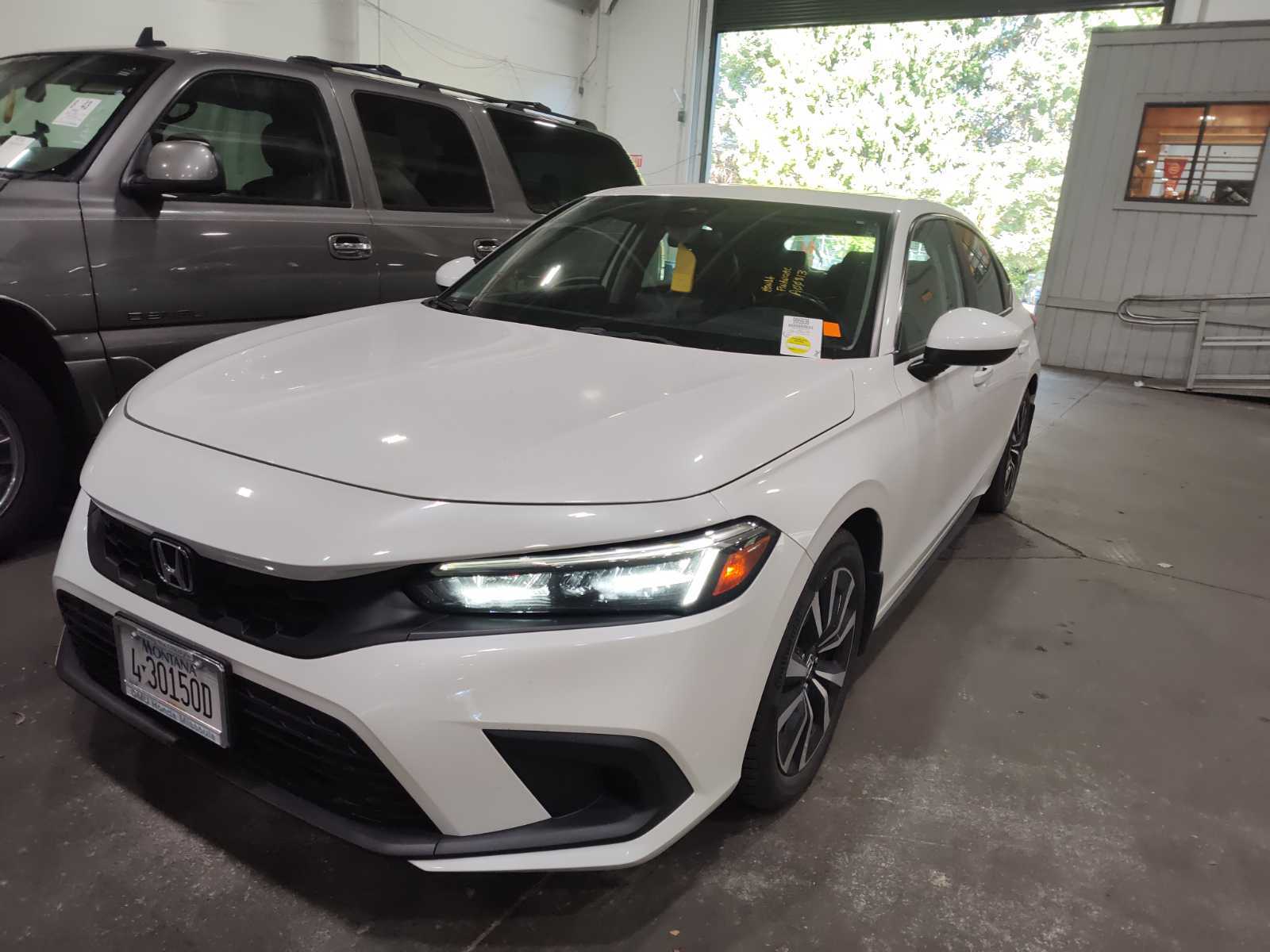 2024 Honda Civic Hatchback   FWD