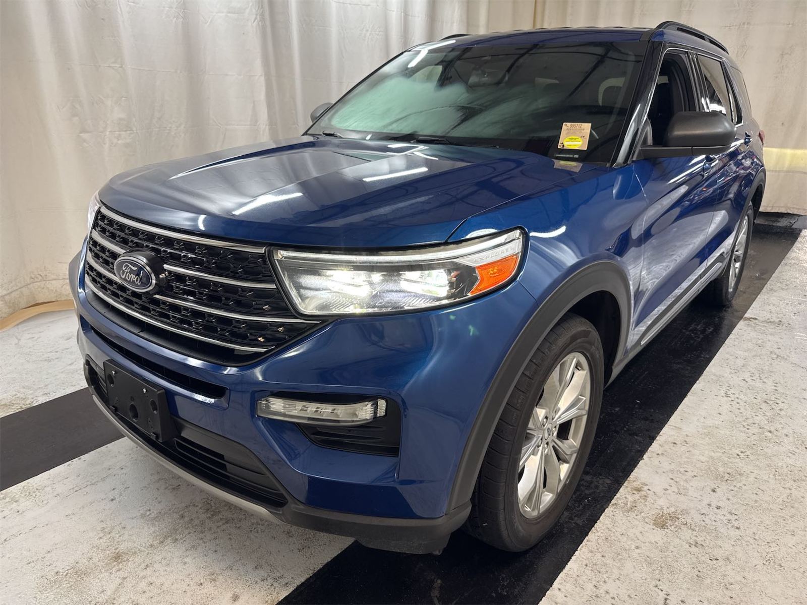 2020 Ford Explorer  XLT AWD