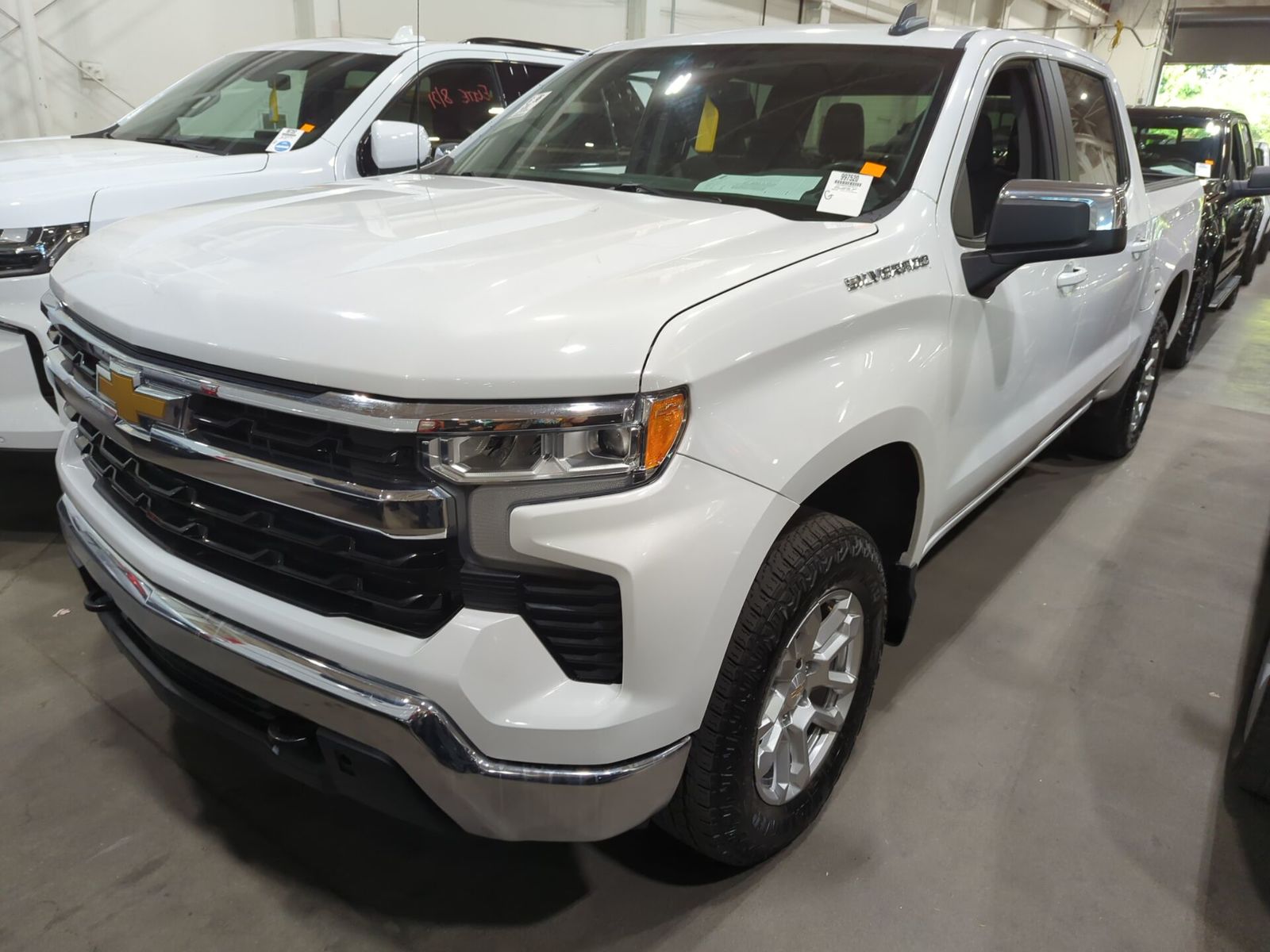 2022 Chevrolet Silverado 1500  LT AWD