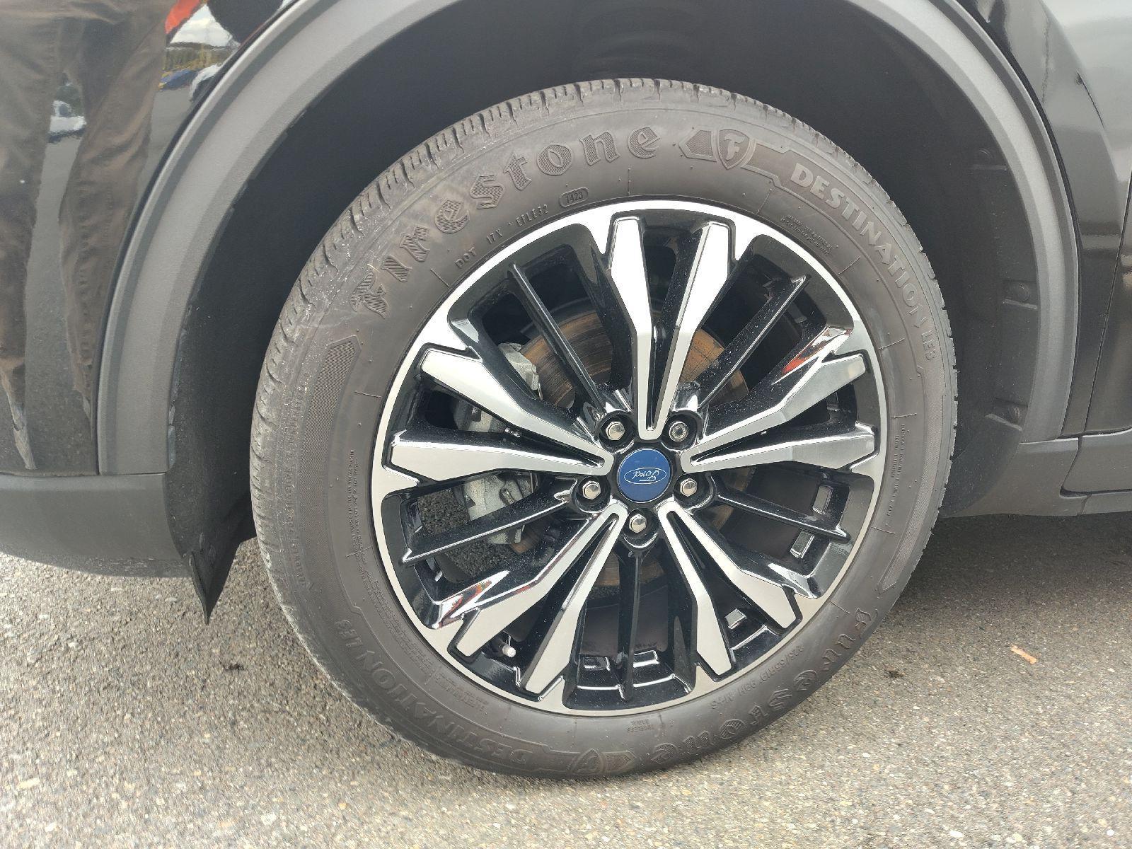 2022 Ford Escape  SE AWD