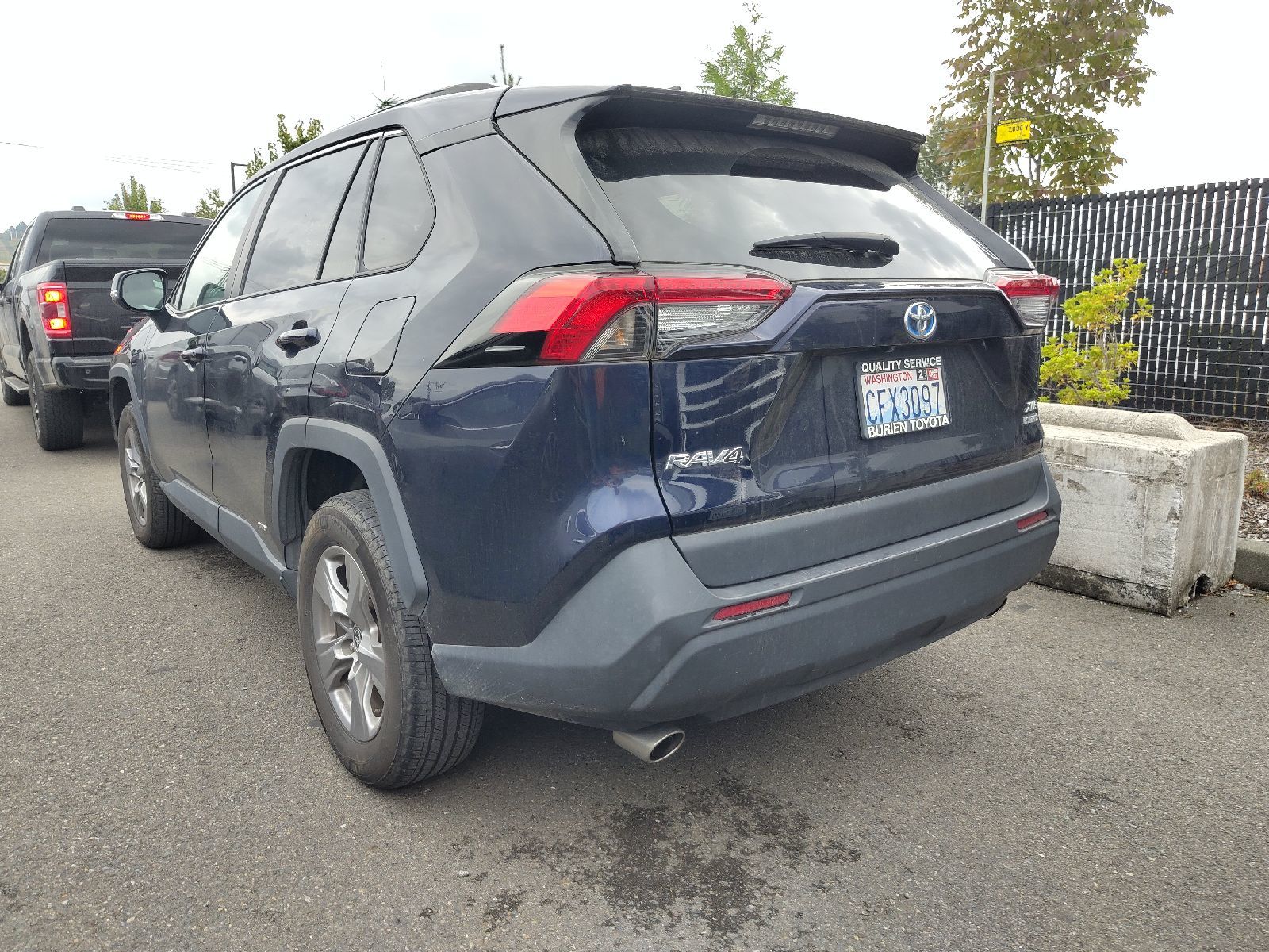 2023 Toyota RAV4  Hybrid XLE AWD
