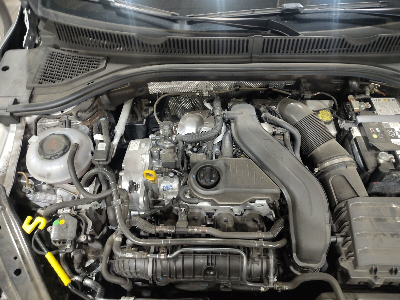 2025 Volkswagen Jetta  SE FWD