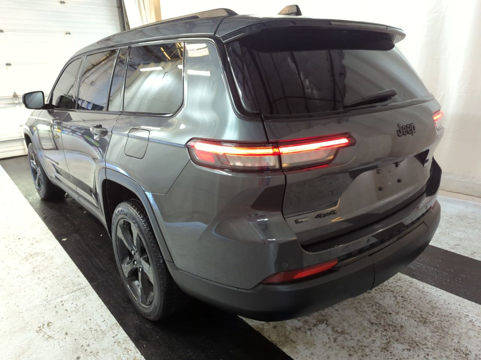 2023 Jeep Grand Cherokee   AWD