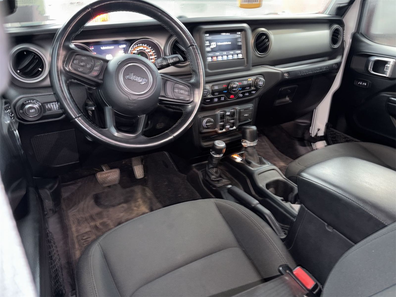 2021 Jeep Wrangler   AWD