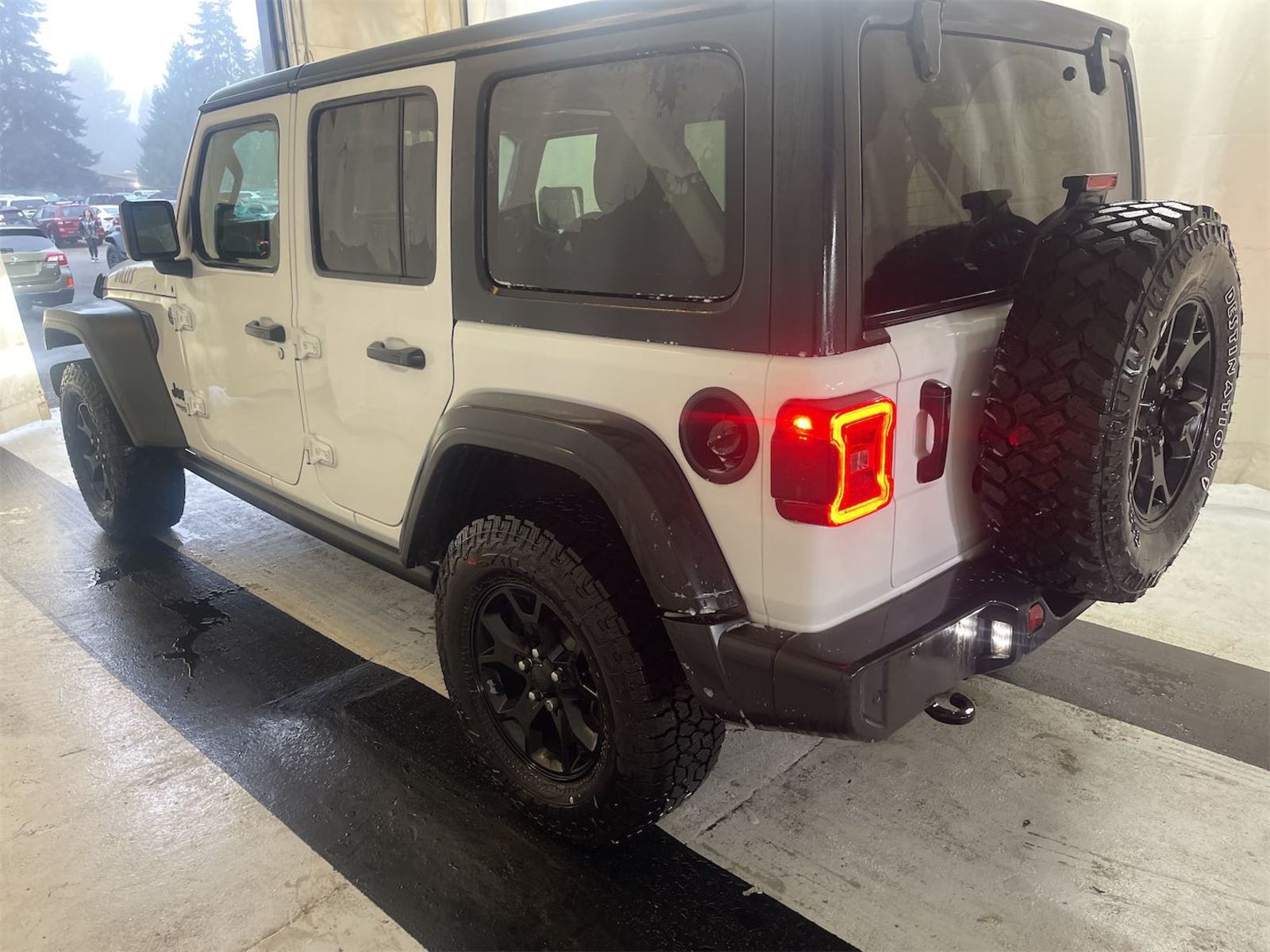 2021 Jeep Wrangler   AWD