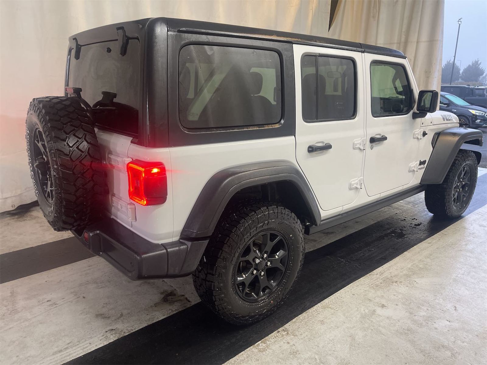 2021 Jeep Wrangler   AWD