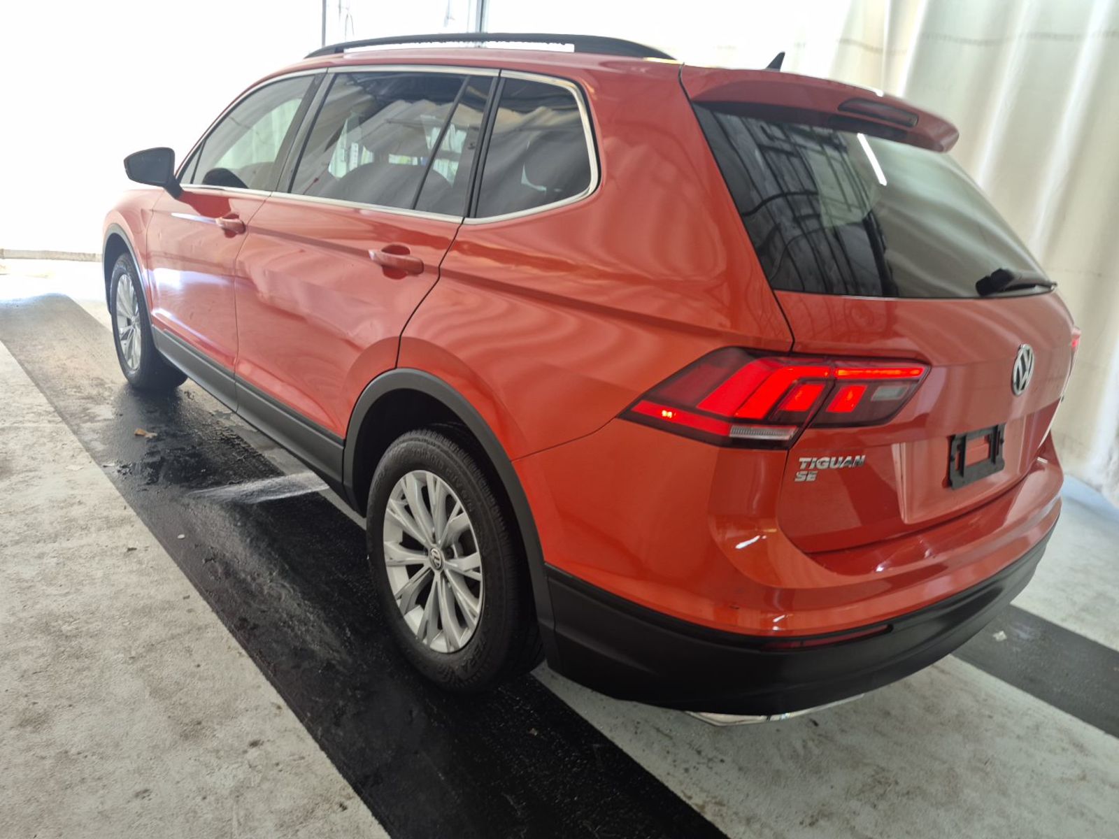 2019 Volkswagen Tiguan  SE AWD