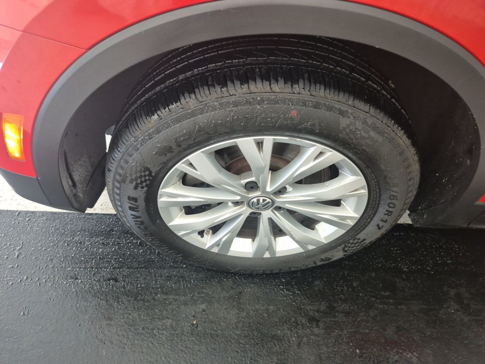 2019 Volkswagen Tiguan  SE AWD