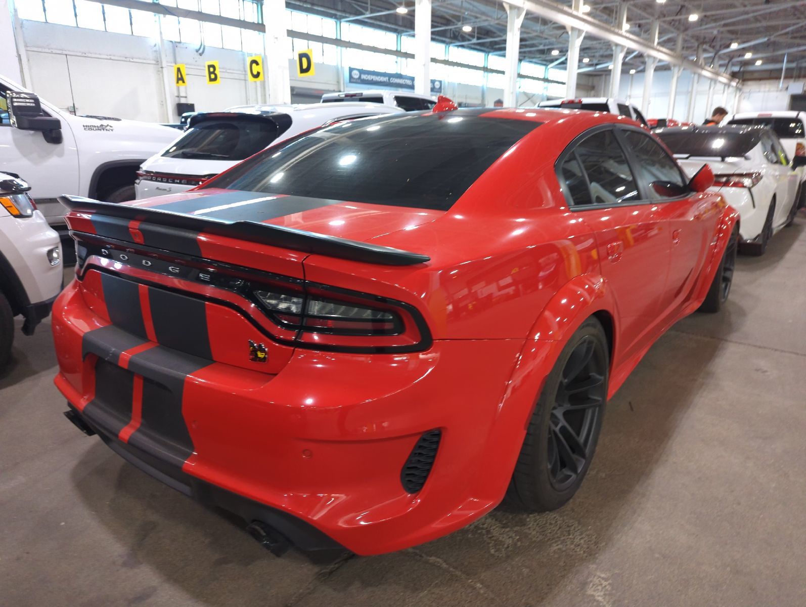 2021 Dodge Charger   RWD