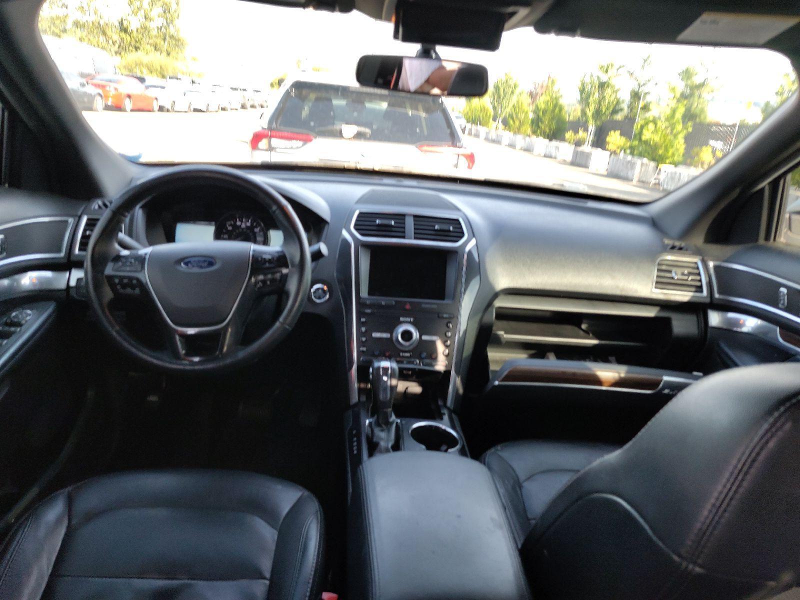 2019 Ford Explorer  Limited AWD