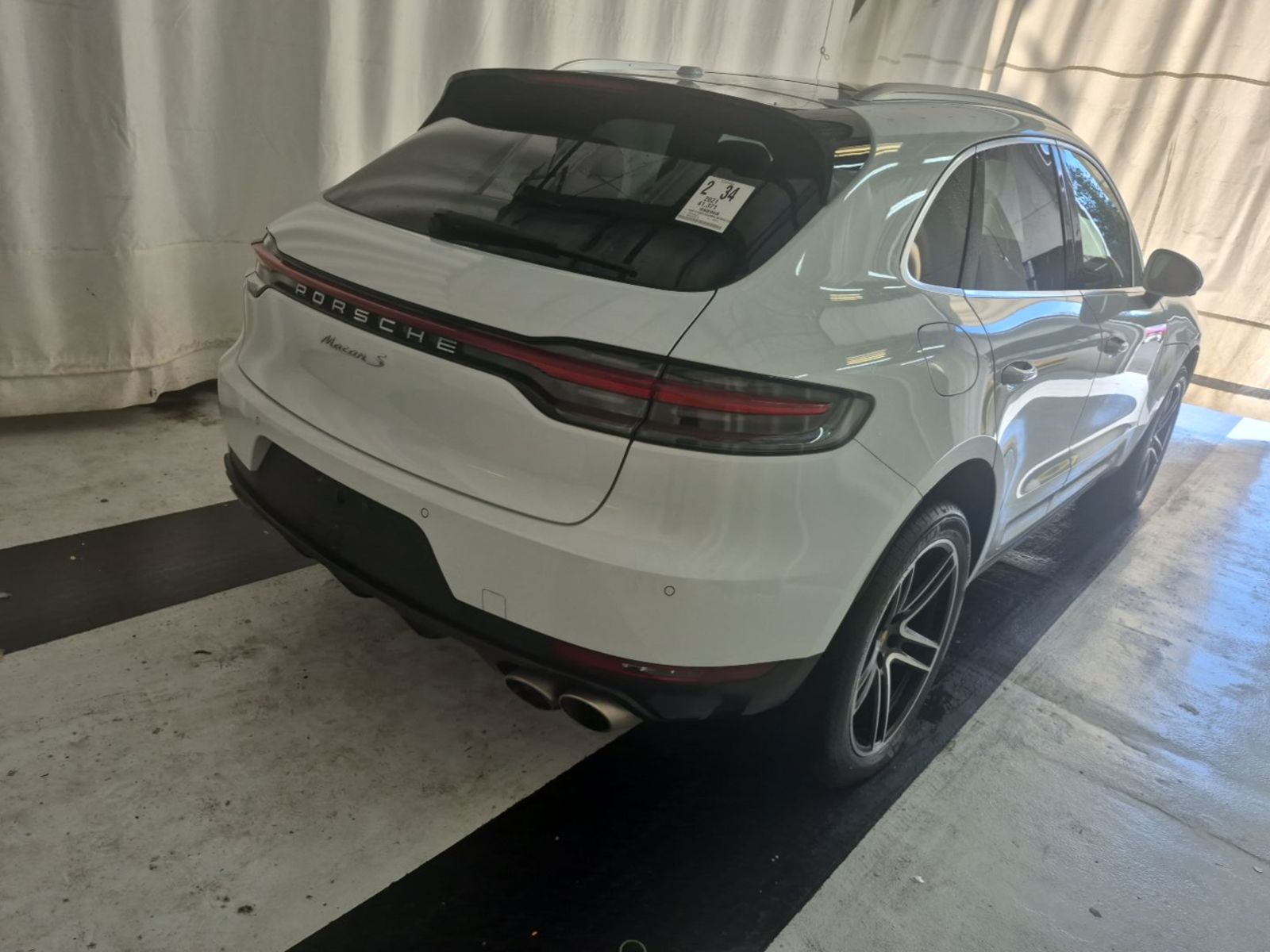 2021 Porsche macan  S AWD