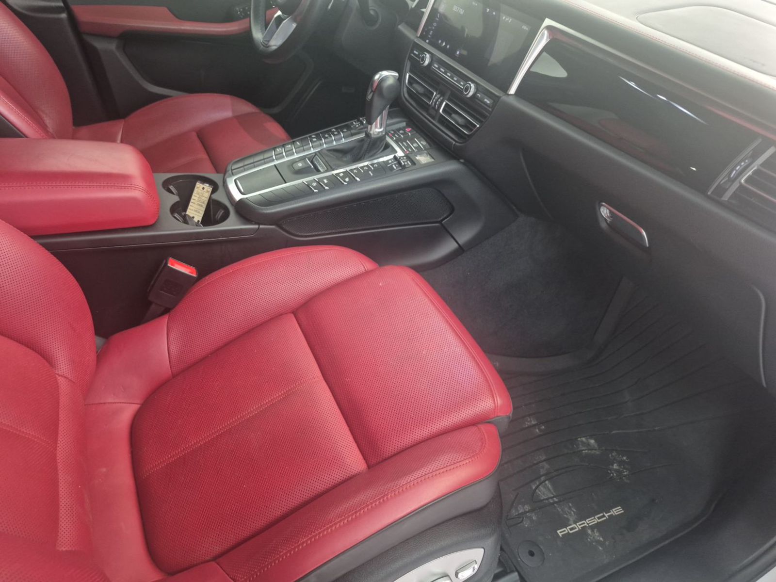 2021 Porsche macan  S AWD