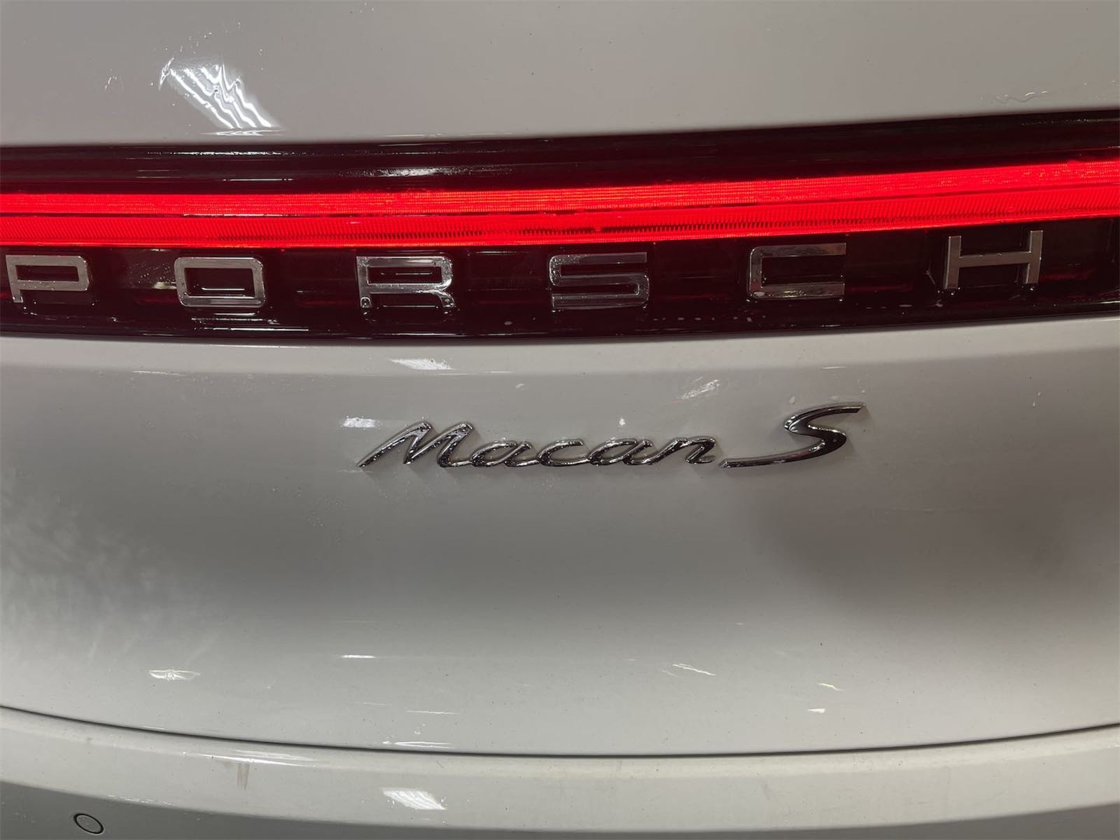 2021 Porsche macan  S AWD