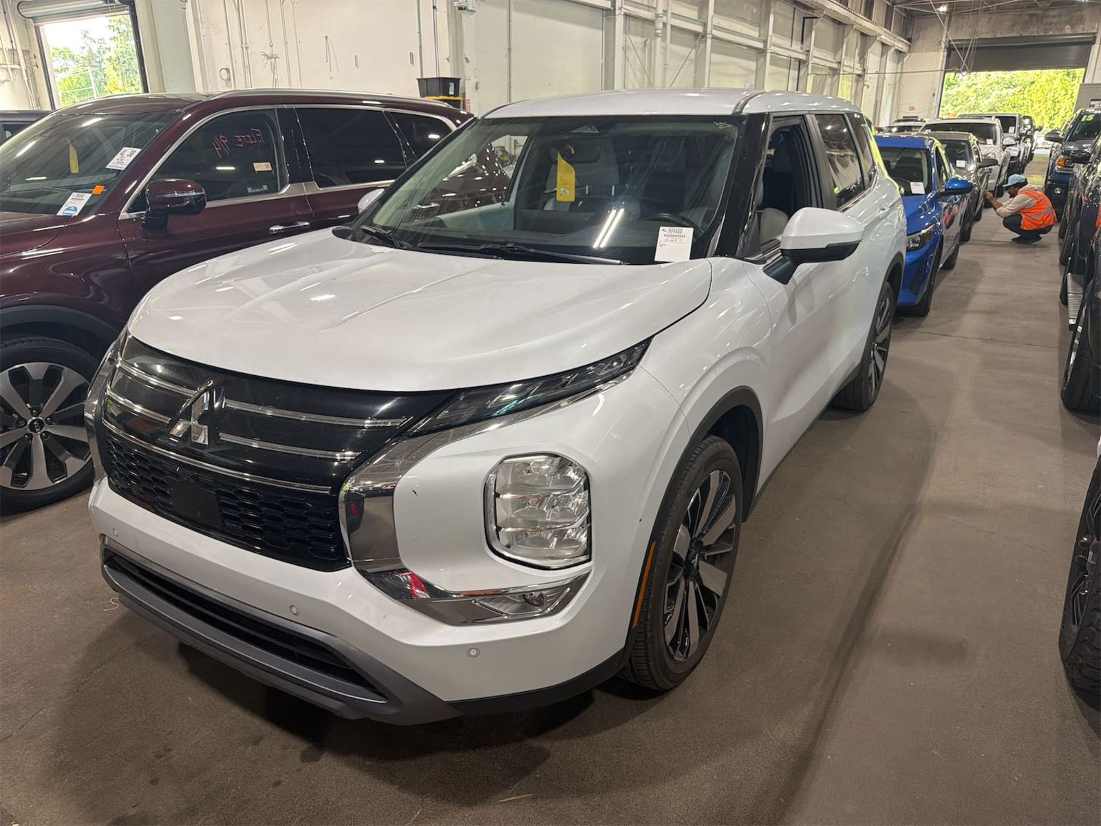 2025 Mitsubishi Outlander  SE FWD