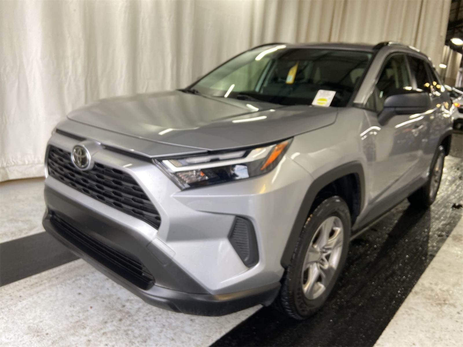 2025 Toyota RAV4  Hybrid LE AWD