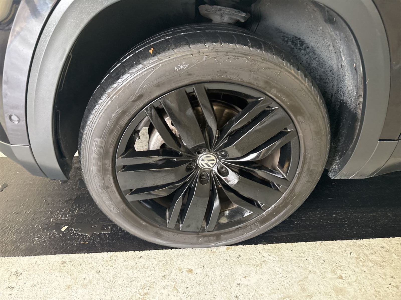 2019 Volkswagen Atlas   AWD