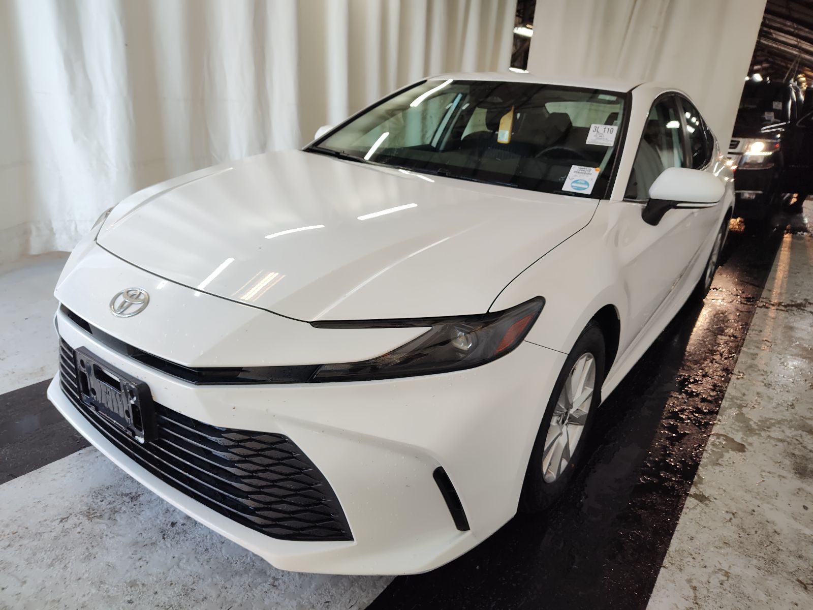 2025 Toyota Camry   FWD