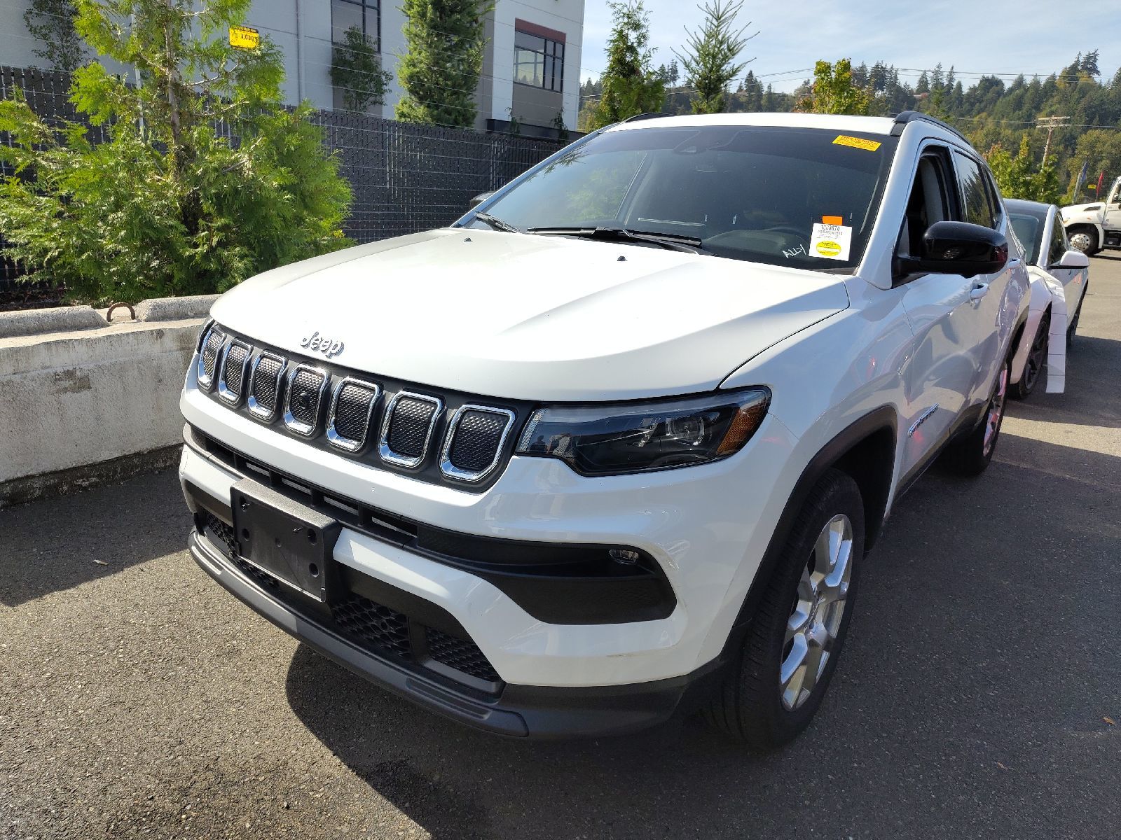2022 Jeep Compass  Latitude LUX AWD