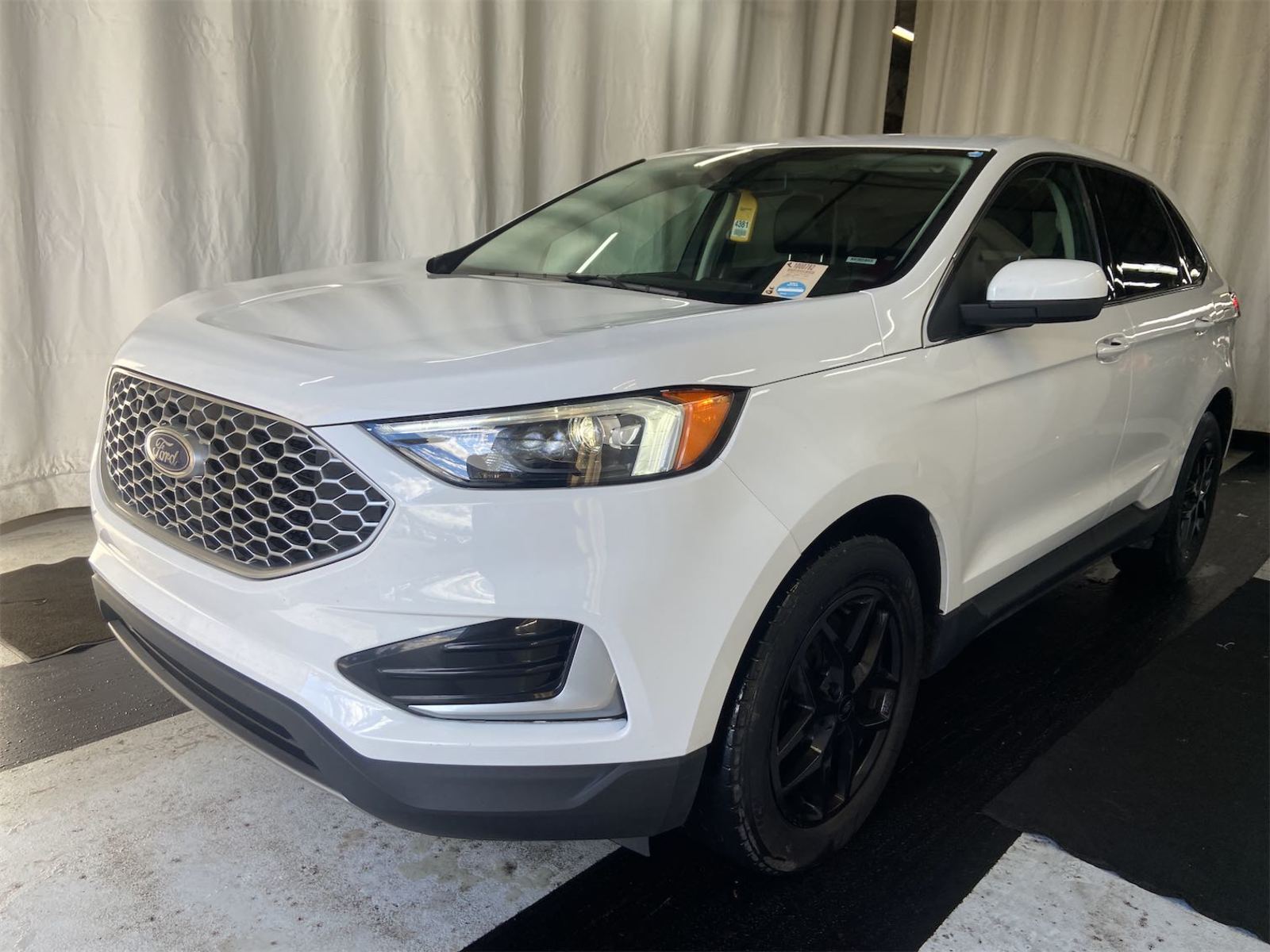 2024 Ford Edge  SEL AWD