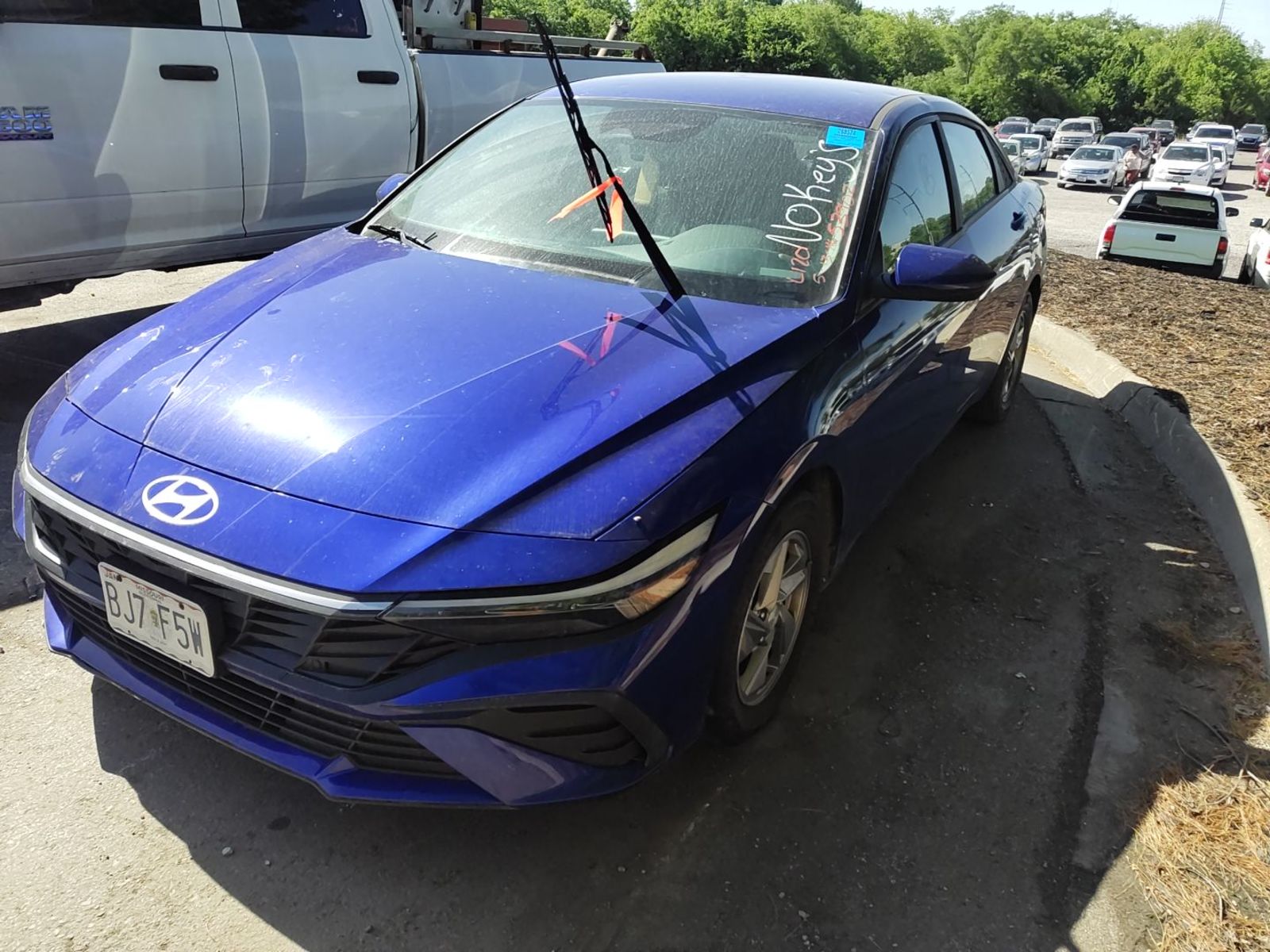 2024 Hyundai Elantra  SE FWD