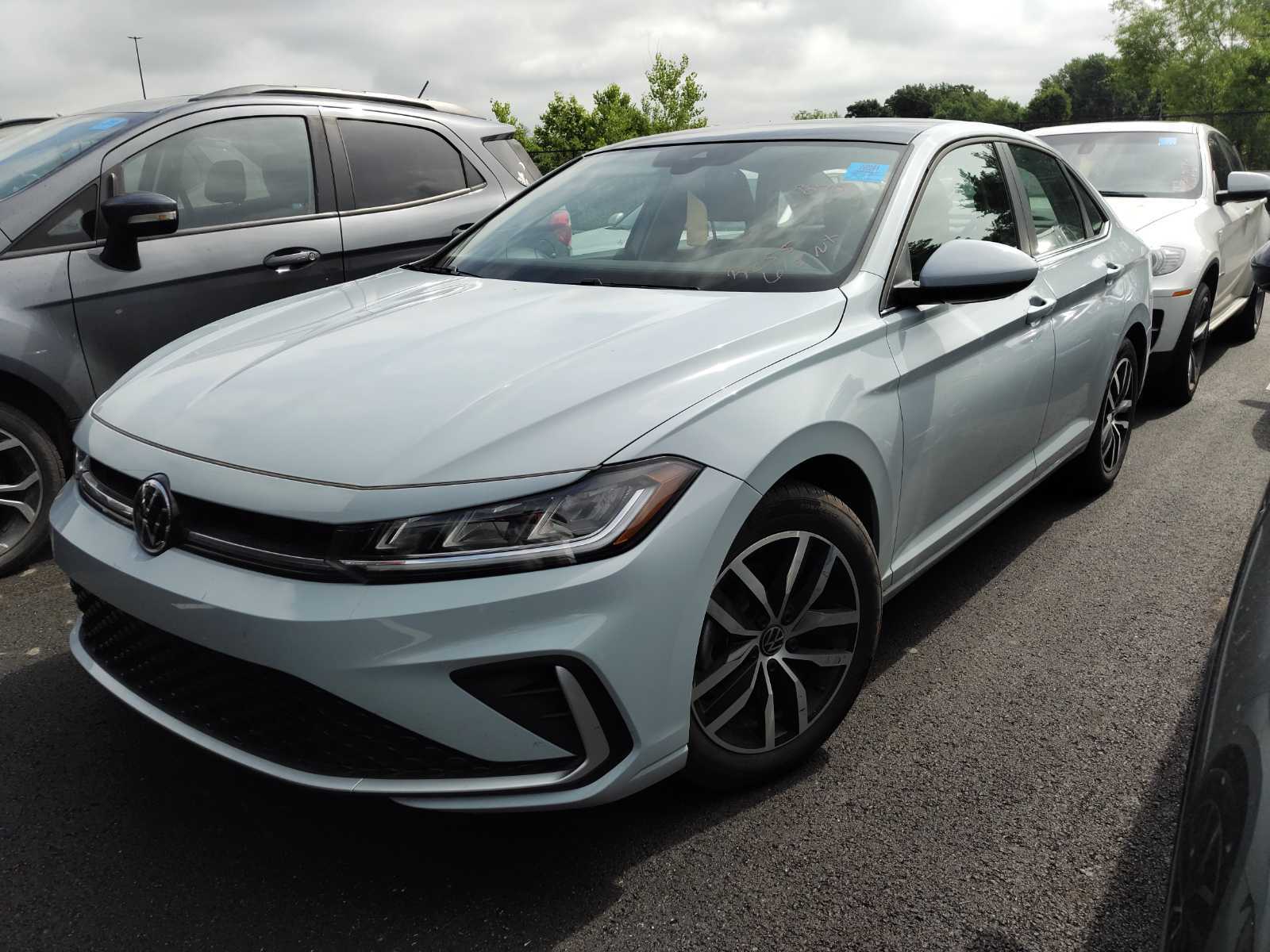 2026 Volkswagen Jetta  SE FWD