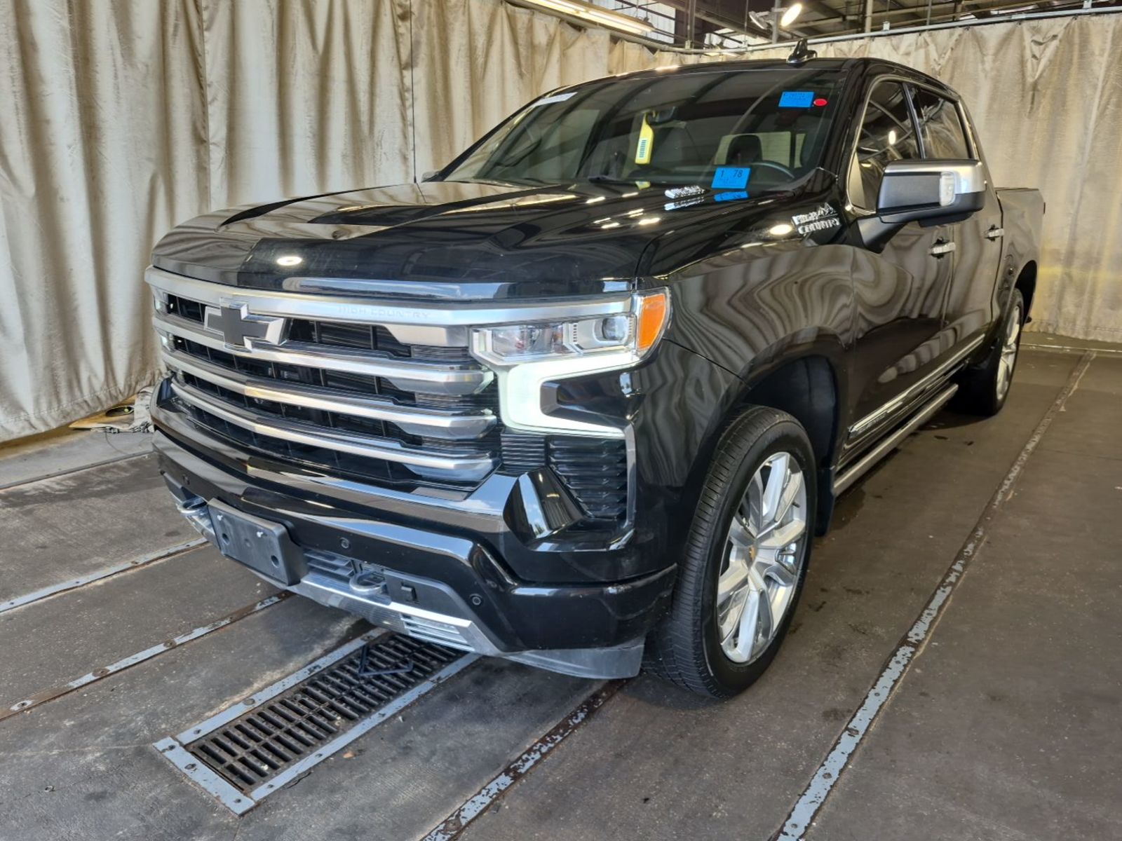2024 Chevrolet Silverado 1500  High Country AWD