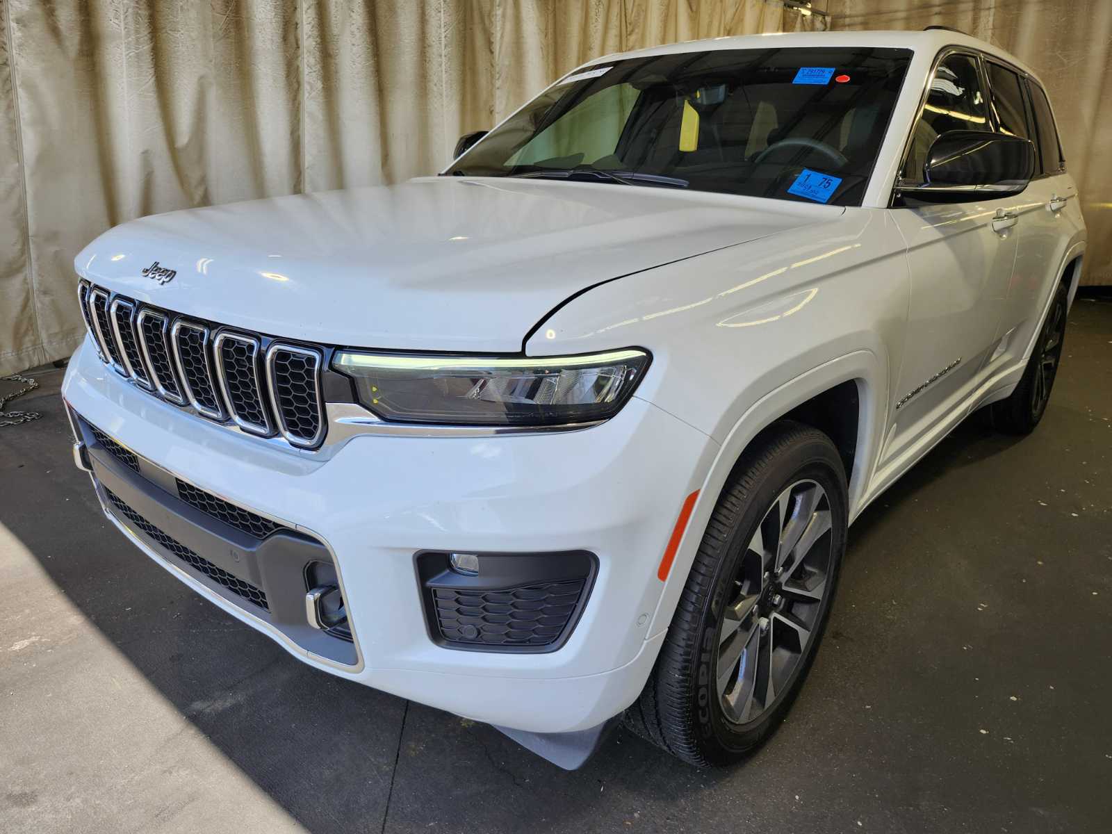 2024 Jeep Grand Cherokee  Overland AWD