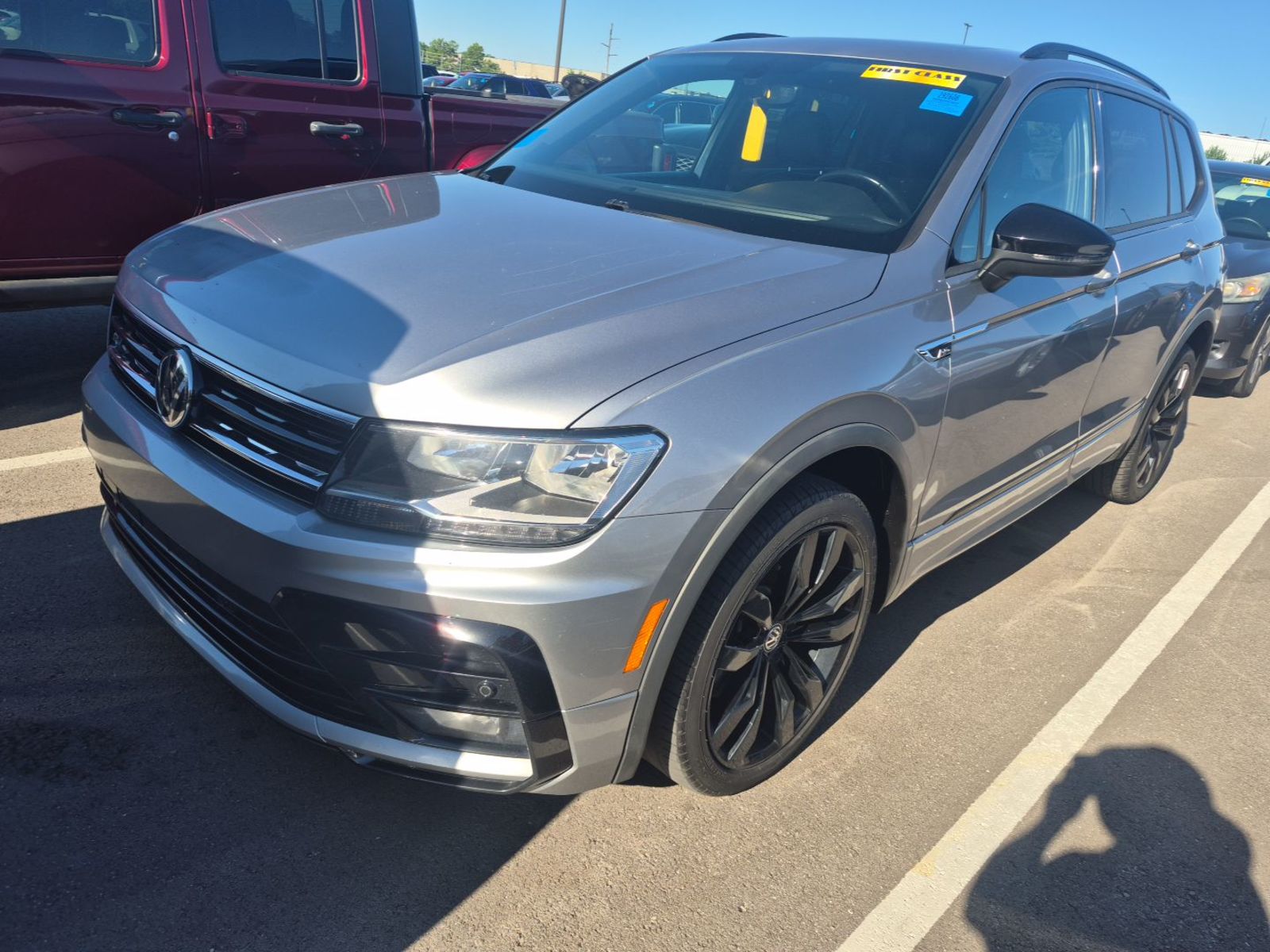 2020 Volkswagen Tiguan  SE R-Line Black FWD