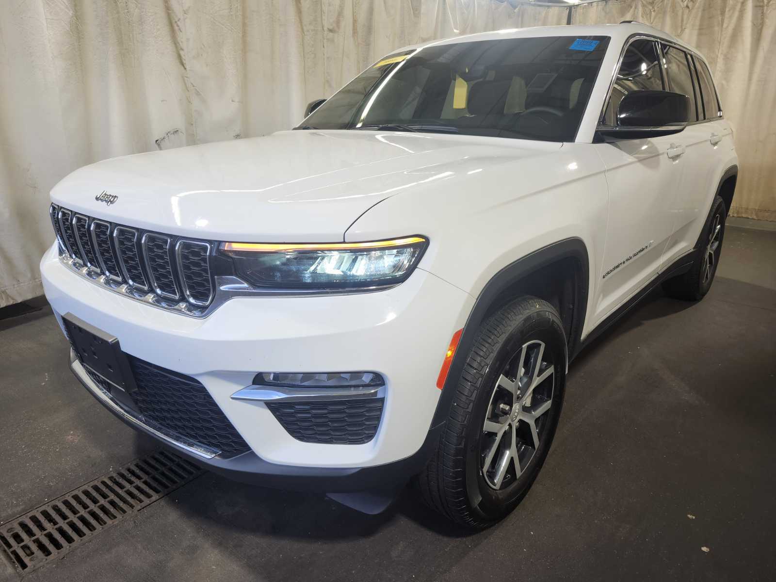 2024 Jeep Grand Cherokee  Limited AWD