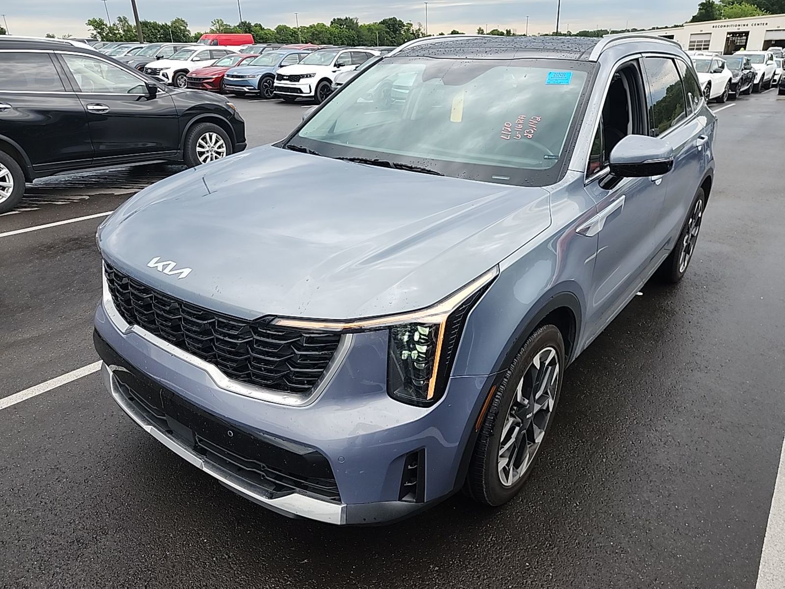 2025 Kia Sorento  EX FWD